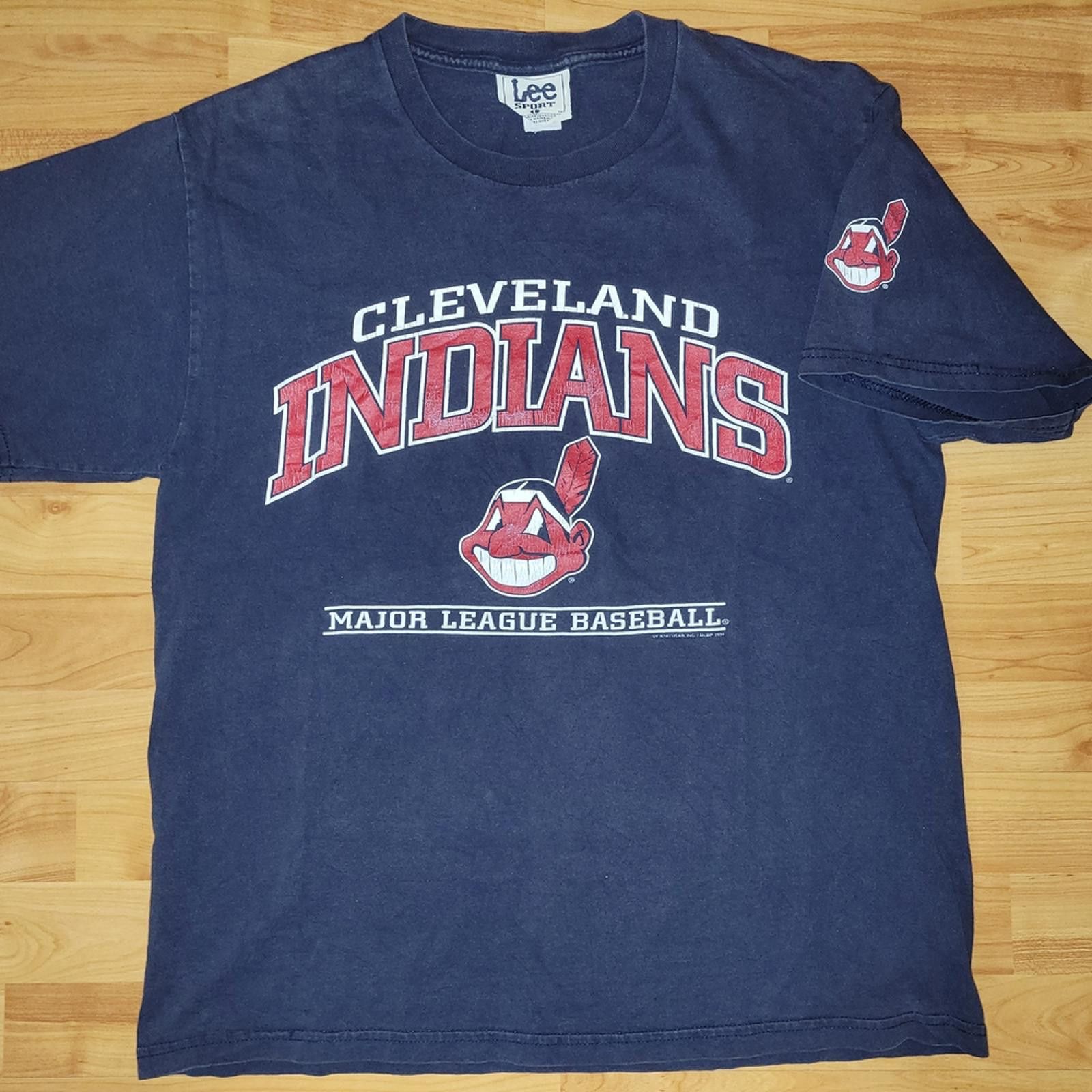 Lee Vintage Cleveland Indians Large Lee Sport Retro Navy T-Shirt Size US L / EU 52-54 / 3 - 1 Thumbnail