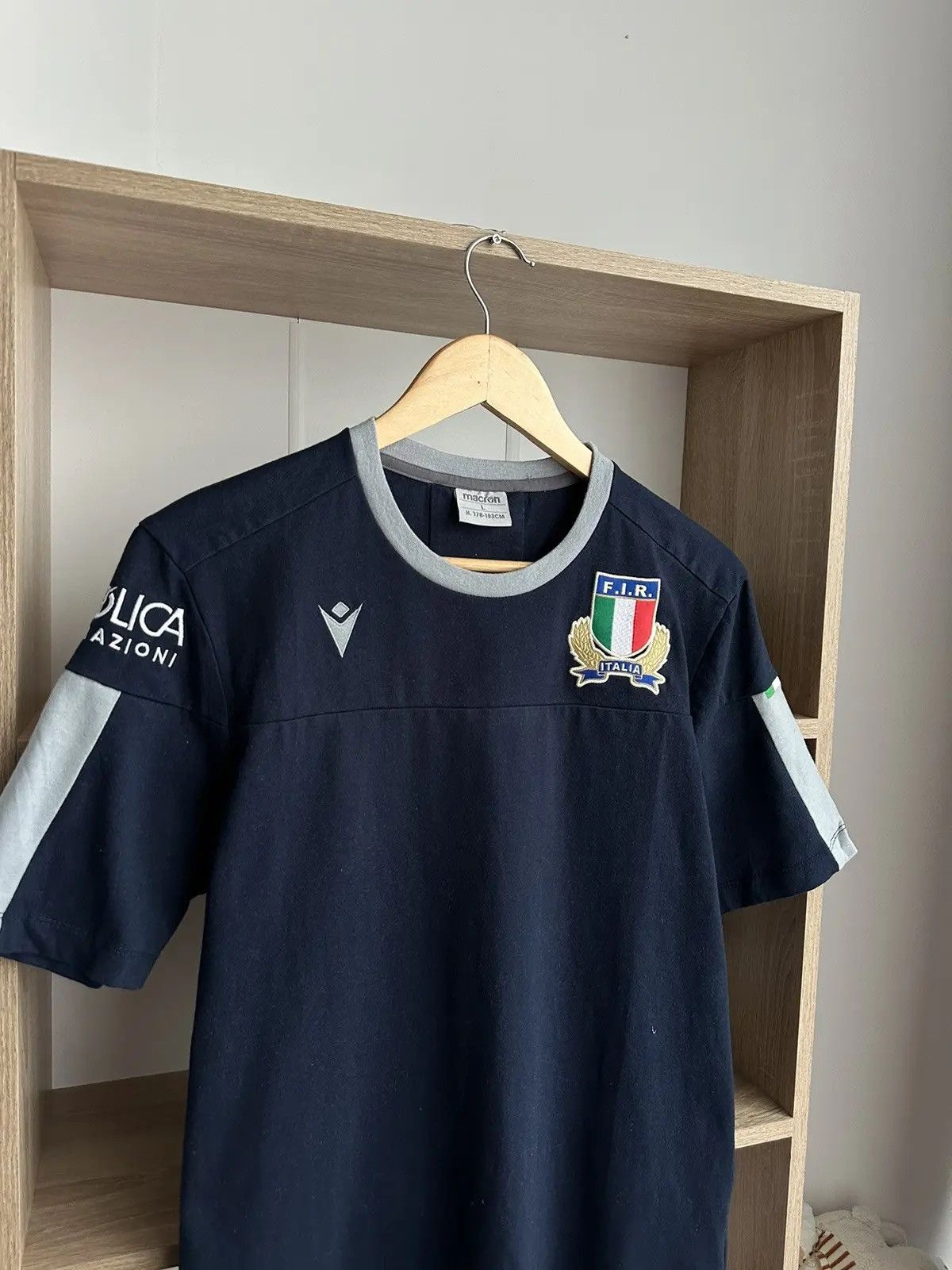 Vintage Vintage T-Shirt Italia Rugby Cotton Ufficiale Player 2019 Size US L / EU 52-54 / 3 - 9 Thumbnail