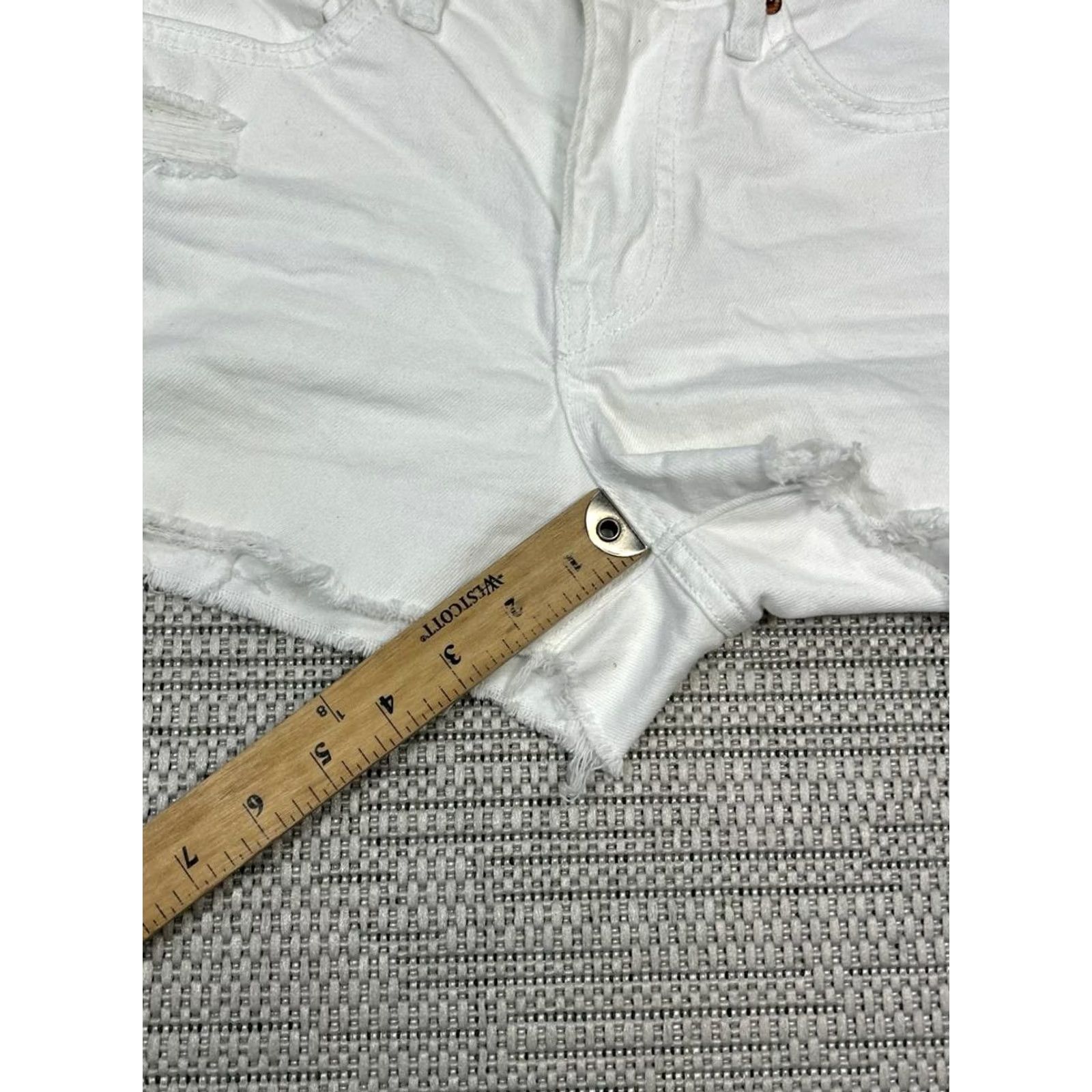Levi's Levi'S Shorts Womens 25 White Denim Mid Rise Cut Offs Size 42" / US 20 - 6 Thumbnail
