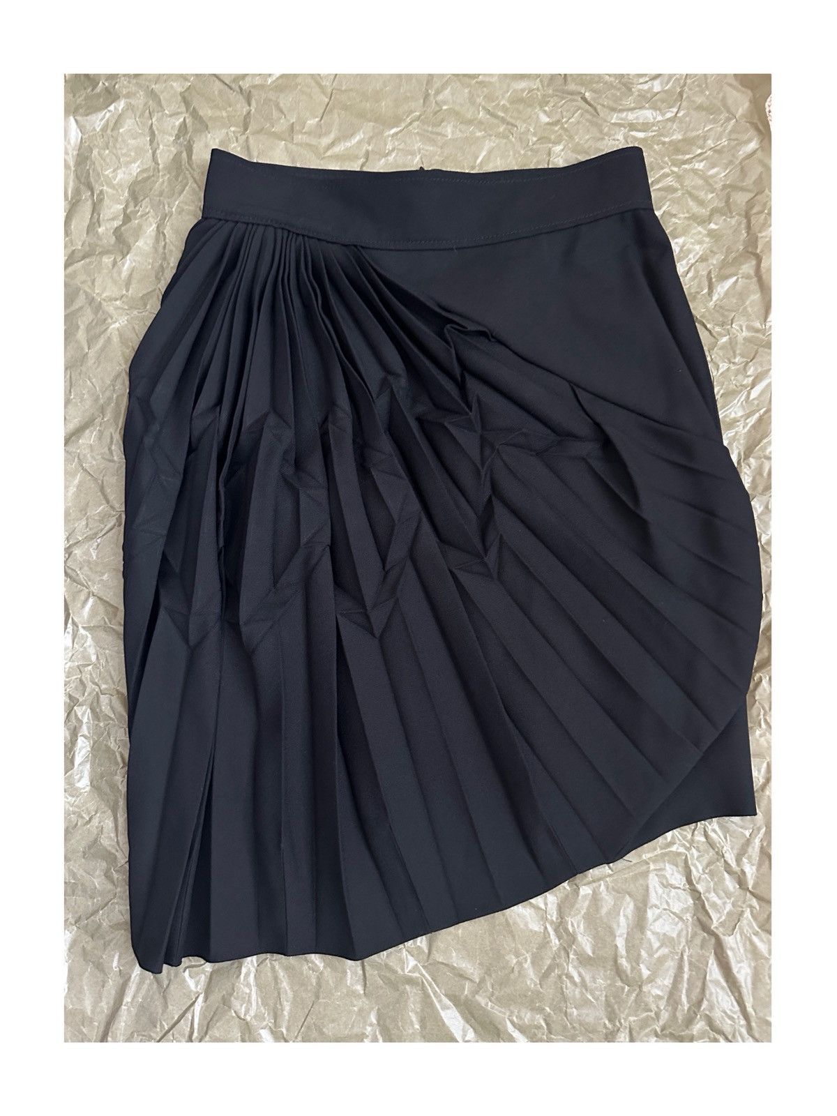 Balenciaga Balenciaga FW03 Pleated Origami Skirt Size 27" / US 4 / IT 40 - 1 Thumbnail