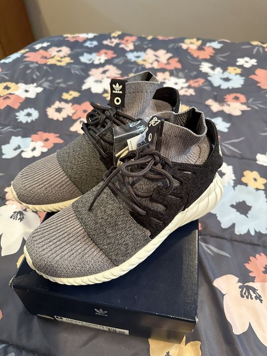 Adidas tubular hotsell just us