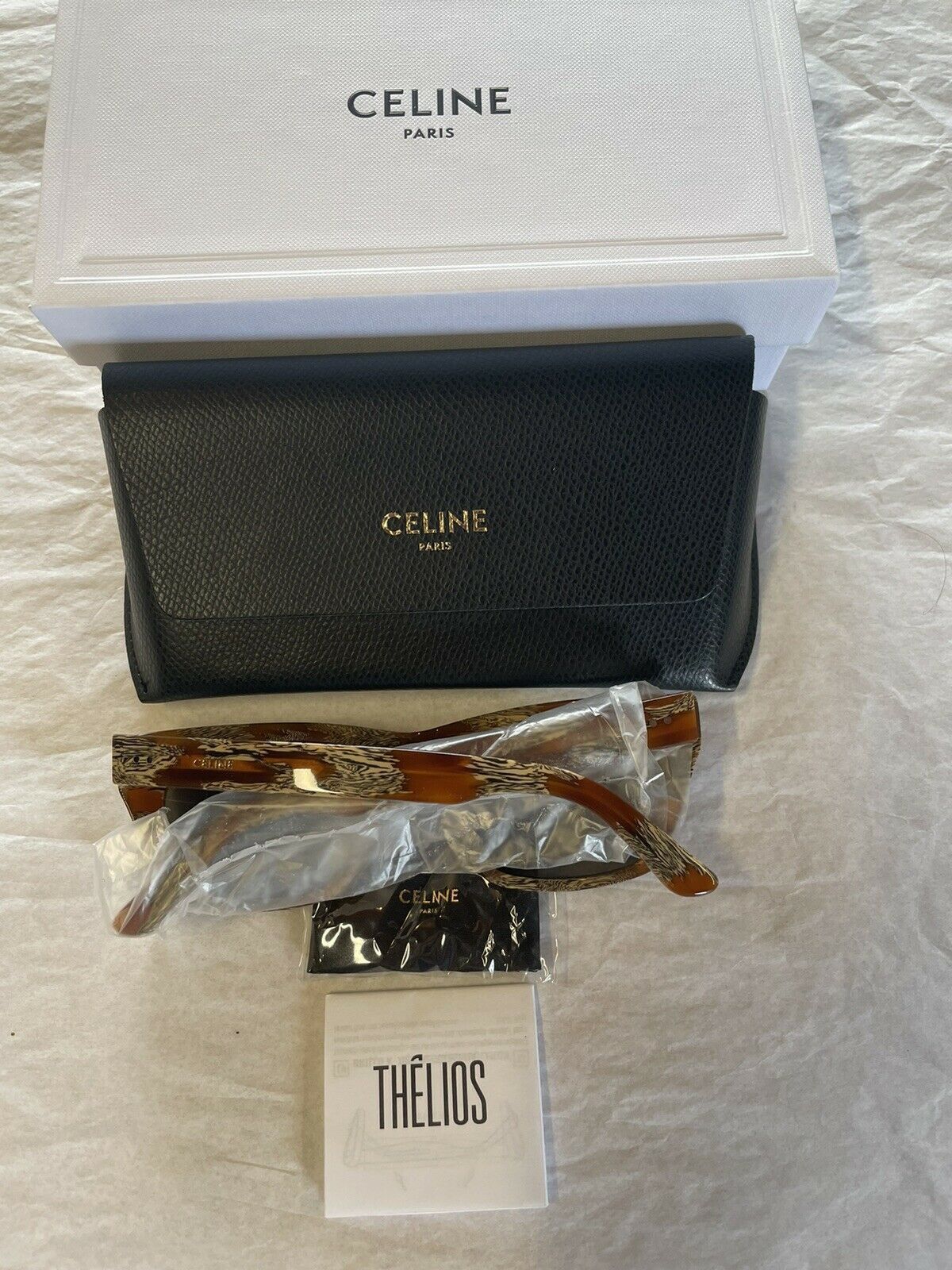 Celine Celine CL40060I 62E Brown Horn Rectangular Unisex Sunglasses Size ONE SIZE - 8 Thumbnail