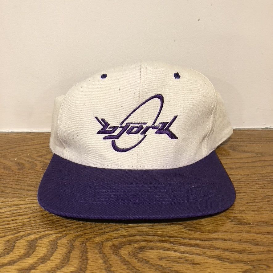 Vintage 100% Authentic 1995 Björk Post Snapback Cap Size ONE SIZE - 1 Thumbnail