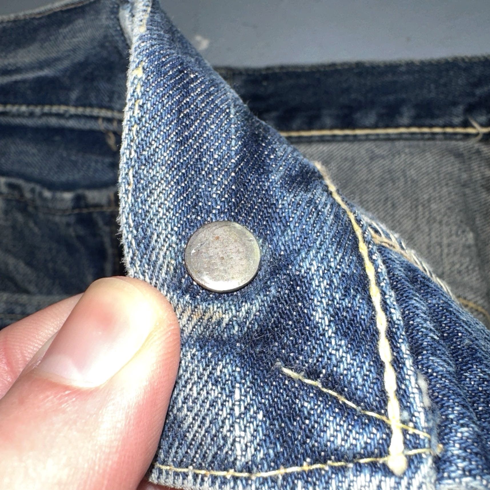 Levi's VINTAGE Levi's 501XX Big E Redline Selvedge Shorts 1950s Dark Denim Size 32 Mens Blue Size US 32 / EU 48 - 4 Thumbnail