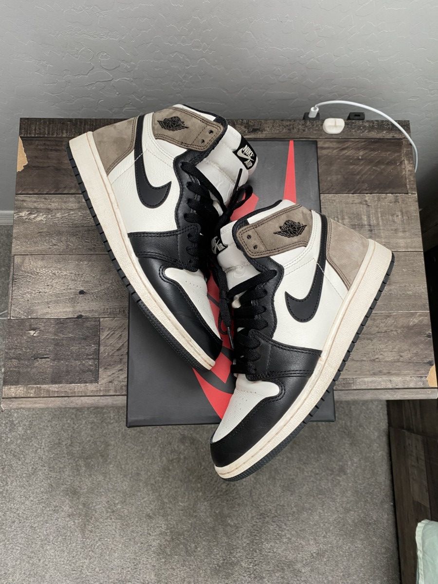 Jordan 1 High Mocha | Grailed
