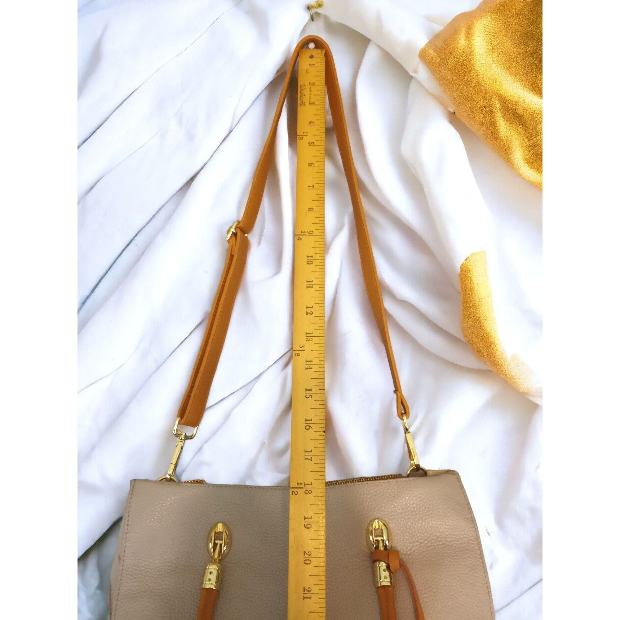 Designer Valentina Tradizone Italiana Beige Pebbled Leather Crossbody Size ONE SIZE - 16 Thumbnail