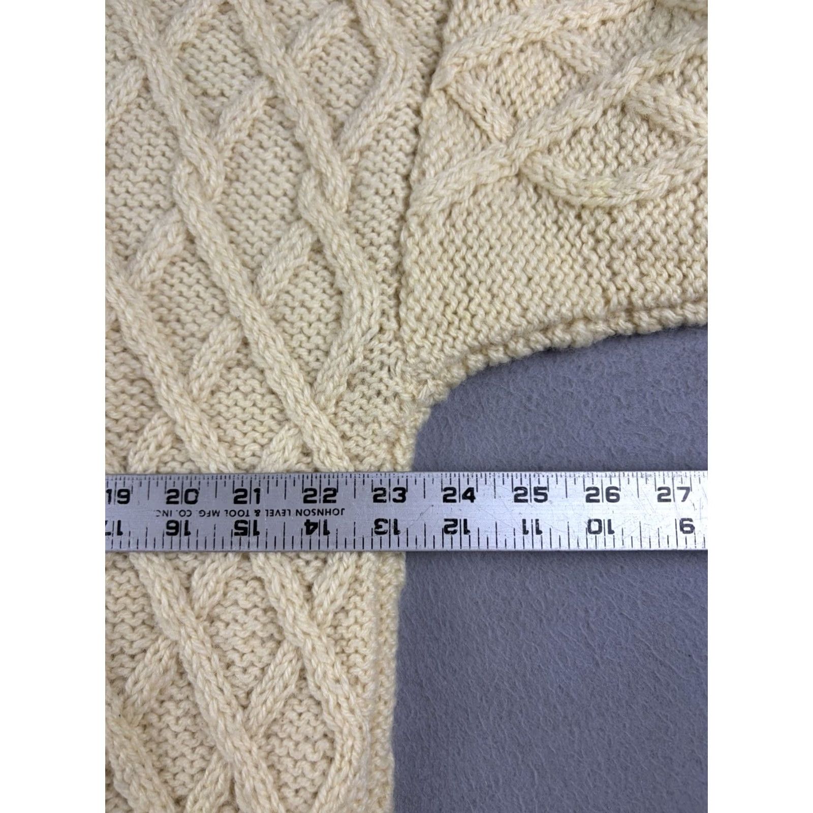 Prince VINTAGE Prince of Burren Irish Aran Handknit Sweater Men’s 44 Cream Wool 90s Crew Neck Pullover Beige Wool Mens Size US XXL / EU 58 / 5 - 6 Thumbnail