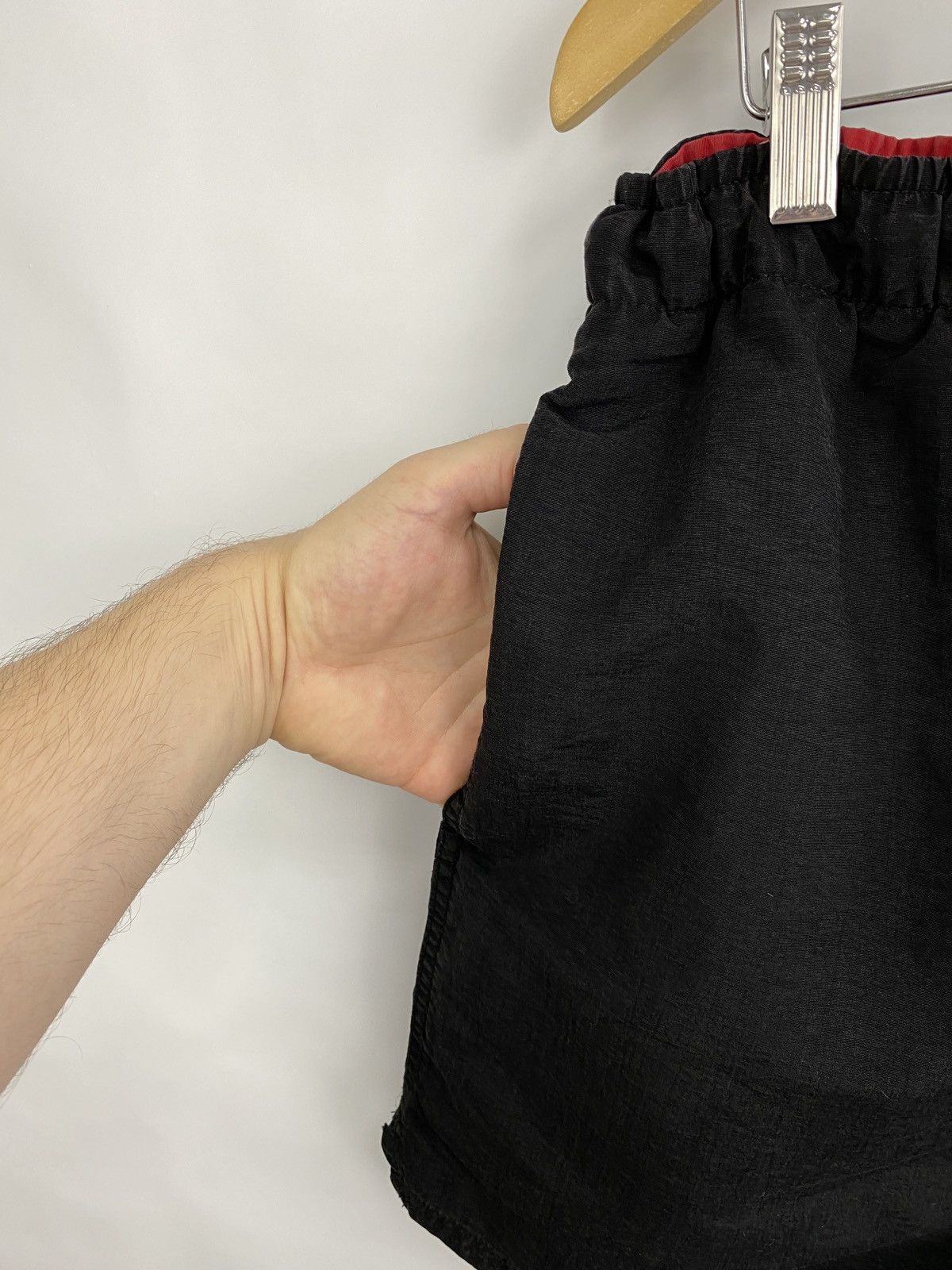 Tommy Hilfiger Vintage 90s Tommy Hilfiger Nylon shorts casual streetwear Size US 34 / EU 50 - 4 Thumbnail