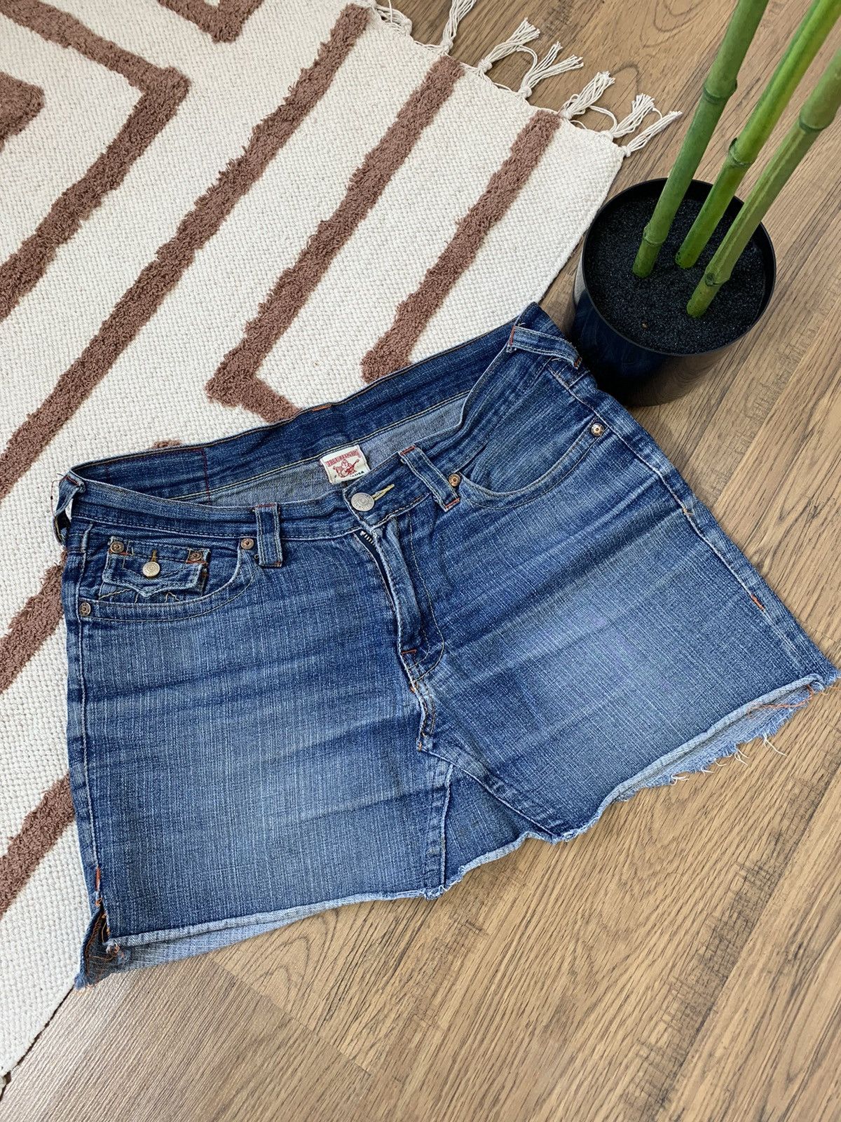 True Religion × Vintage VINTAGE TRUE RELIGION JAPANESE STYLE Y2K MINI SKIRT Size 34" / US 12 / IT 48 - 5 Thumbnail