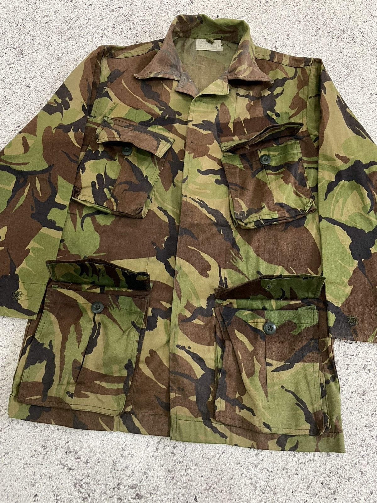 Vintage 80s Sun Faded Woodland Camo Army BDU Jungle Jacket ABRI Size US S / EU 44-46 / 1 - 2 Thumbnail