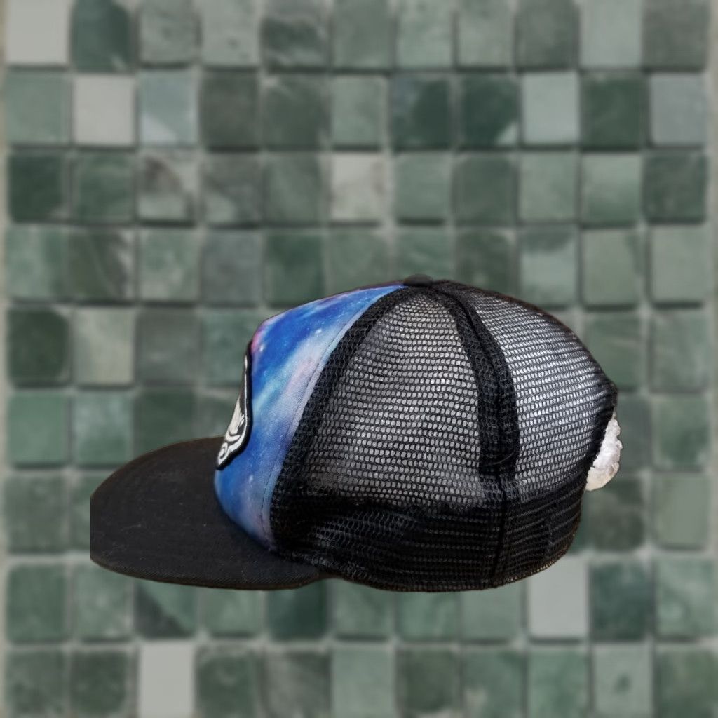 Vans VINTAGE Y2K VANS OF THE WALL OLD SCHOOL TRUCKER HAT Hat Blue Snapback Mens Boys Gender Unbranded Cotton Hip Hop Adjuster Casual"} Size ONE SIZE - 1 Thumbnail