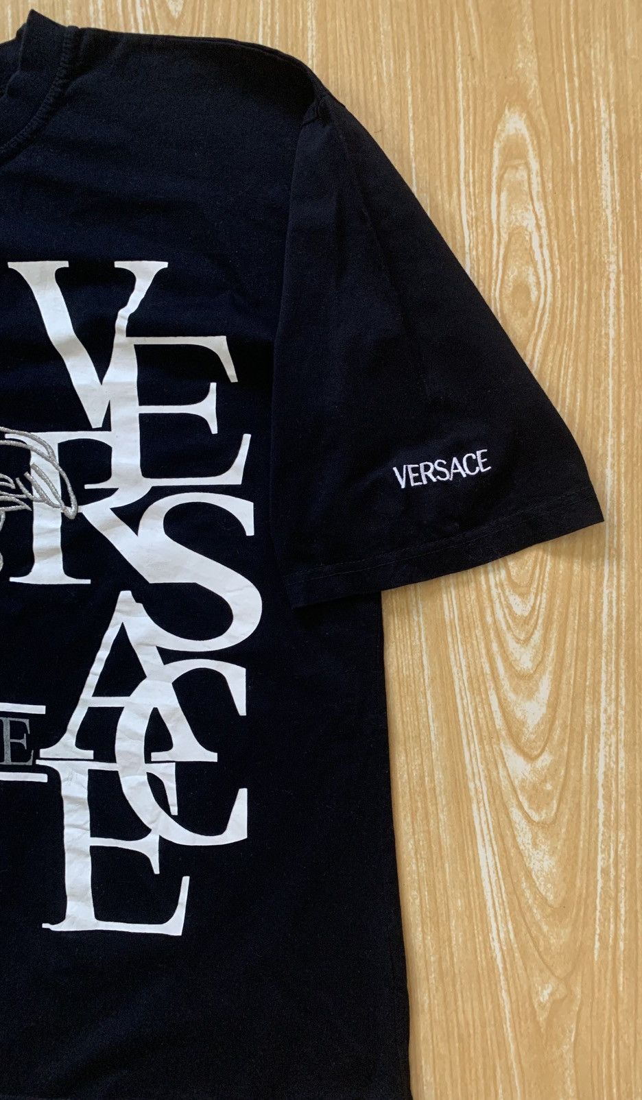 Versace Rare.. Versace Medusa Embroidered T Shirt Size US XL / EU 56 / 4 - 12 Thumbnail