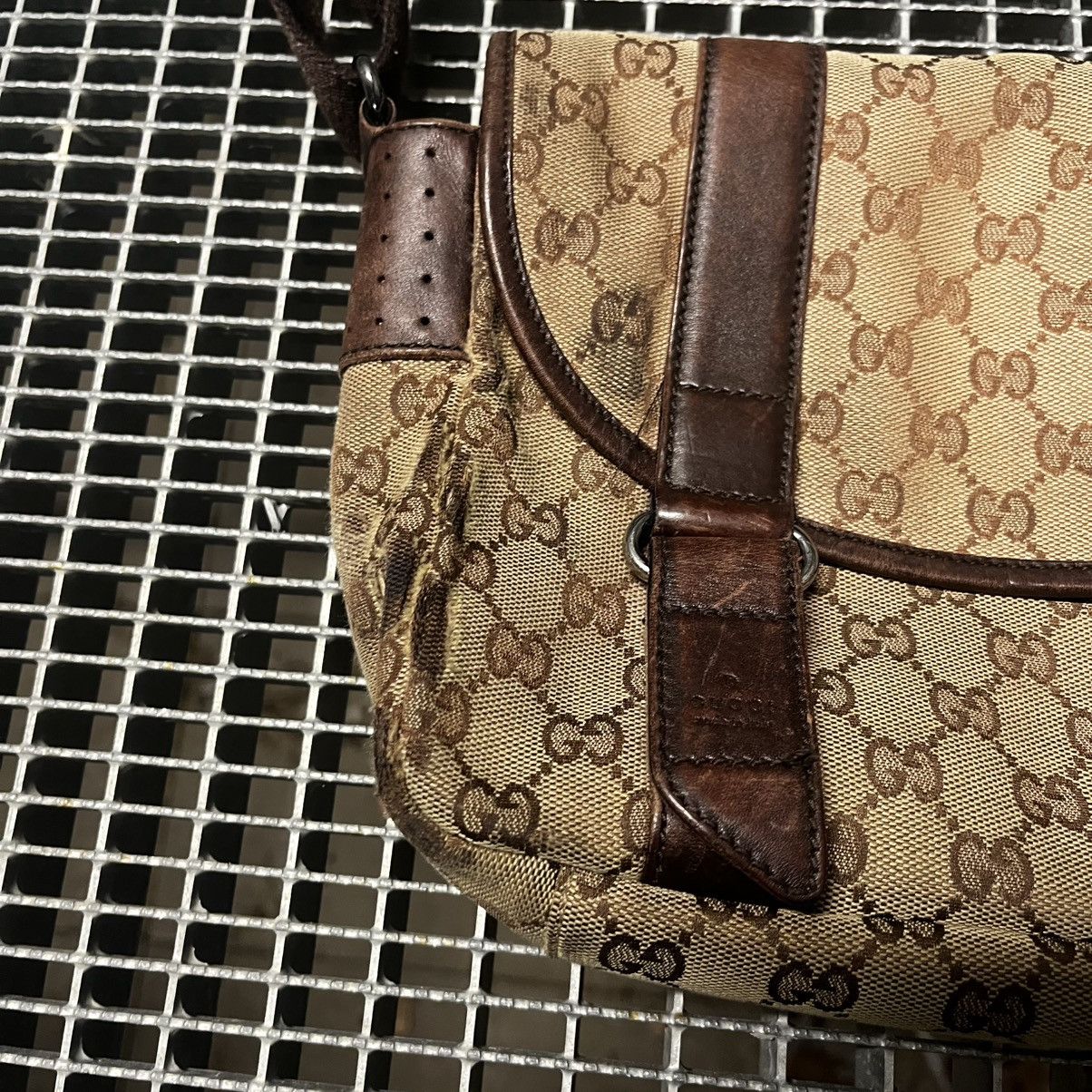 Gucci Vintage Gucci Shoulder Bag Messenger Monogram Logo G Italy Size ONE SIZE - 9 Thumbnail