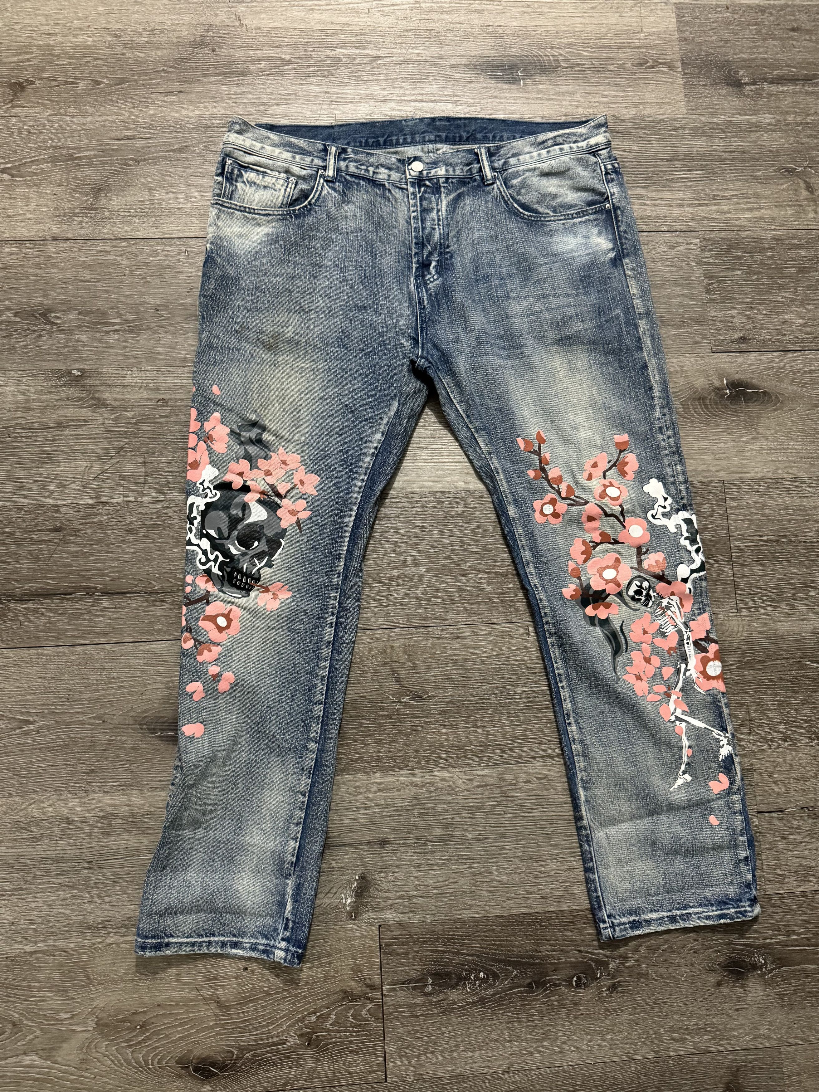 Other skulls & flower jeans Size US 40 / EU 56 - 1 Thumbnail