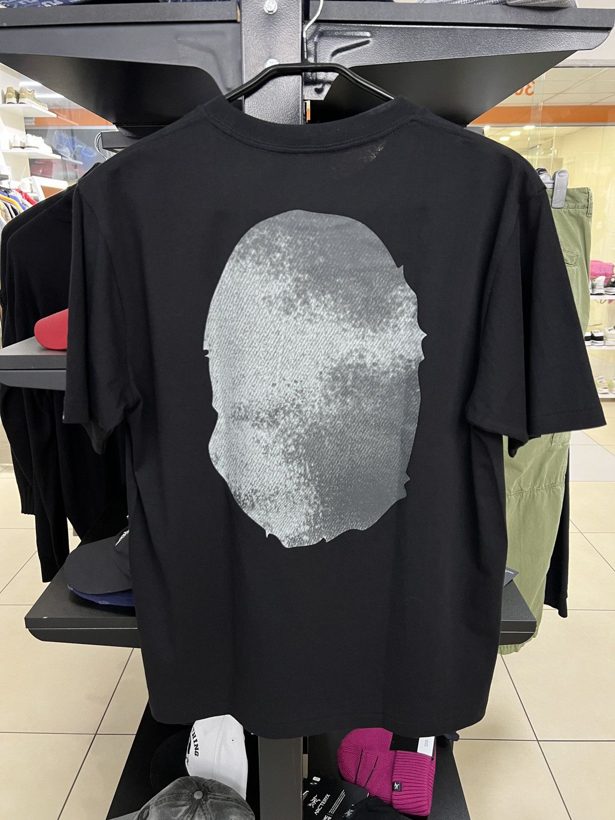 Bape A BATHING APE HIGH TONE BLEACH BIG APE HEAD TEE Size US M / EU 48-50 / 2 - 9 Thumbnail