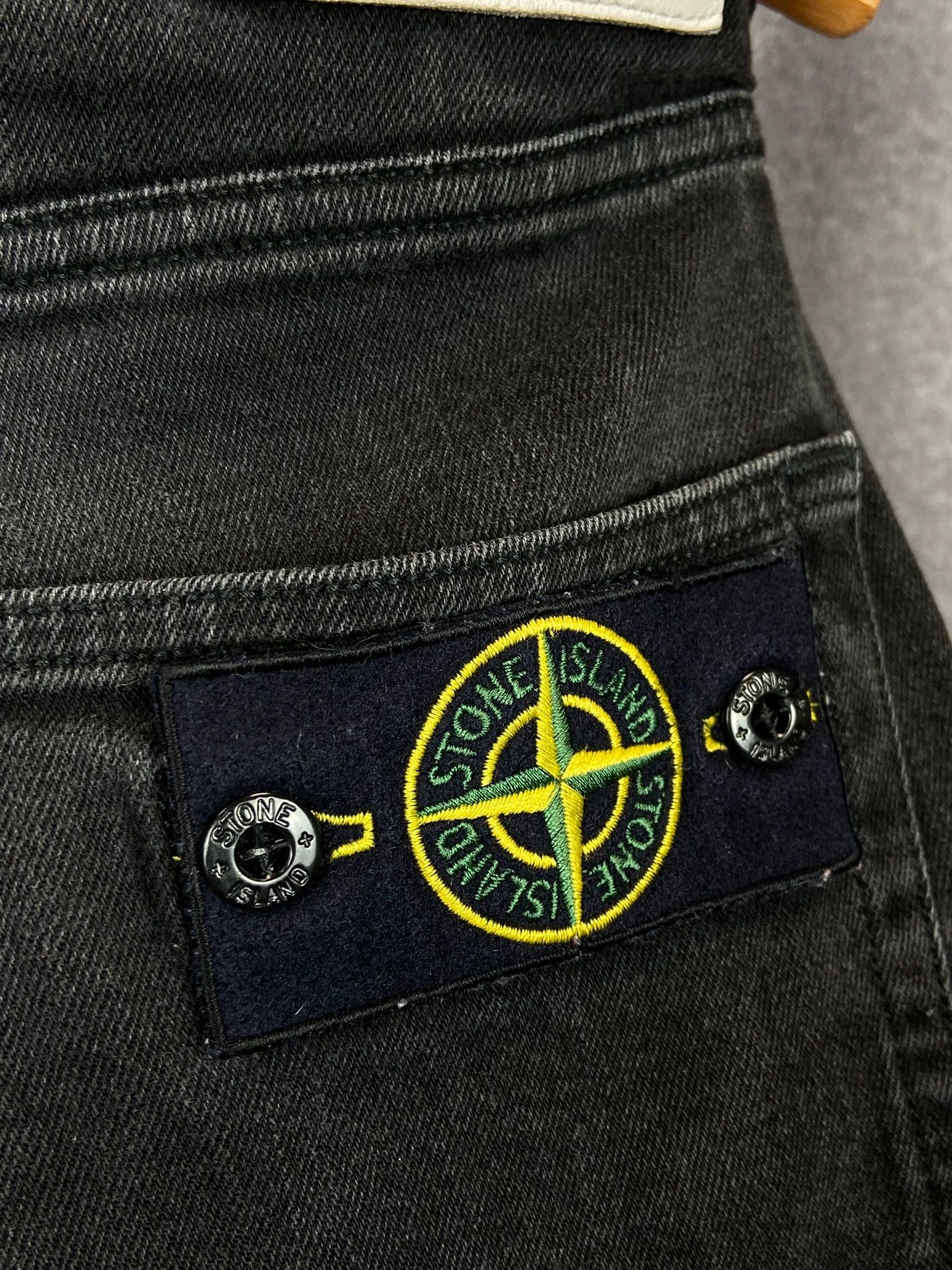 Stone Island Stone Island black jeans patch logo high end archival 32 Size US 32 / EU 48 - 2 Thumbnail