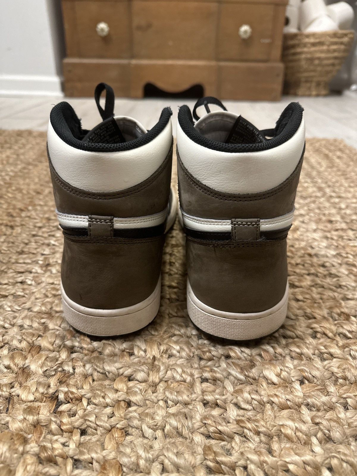 Jordan Brand Jordan 1 Mocha Size US 11 / EU 44 - 3 Thumbnail