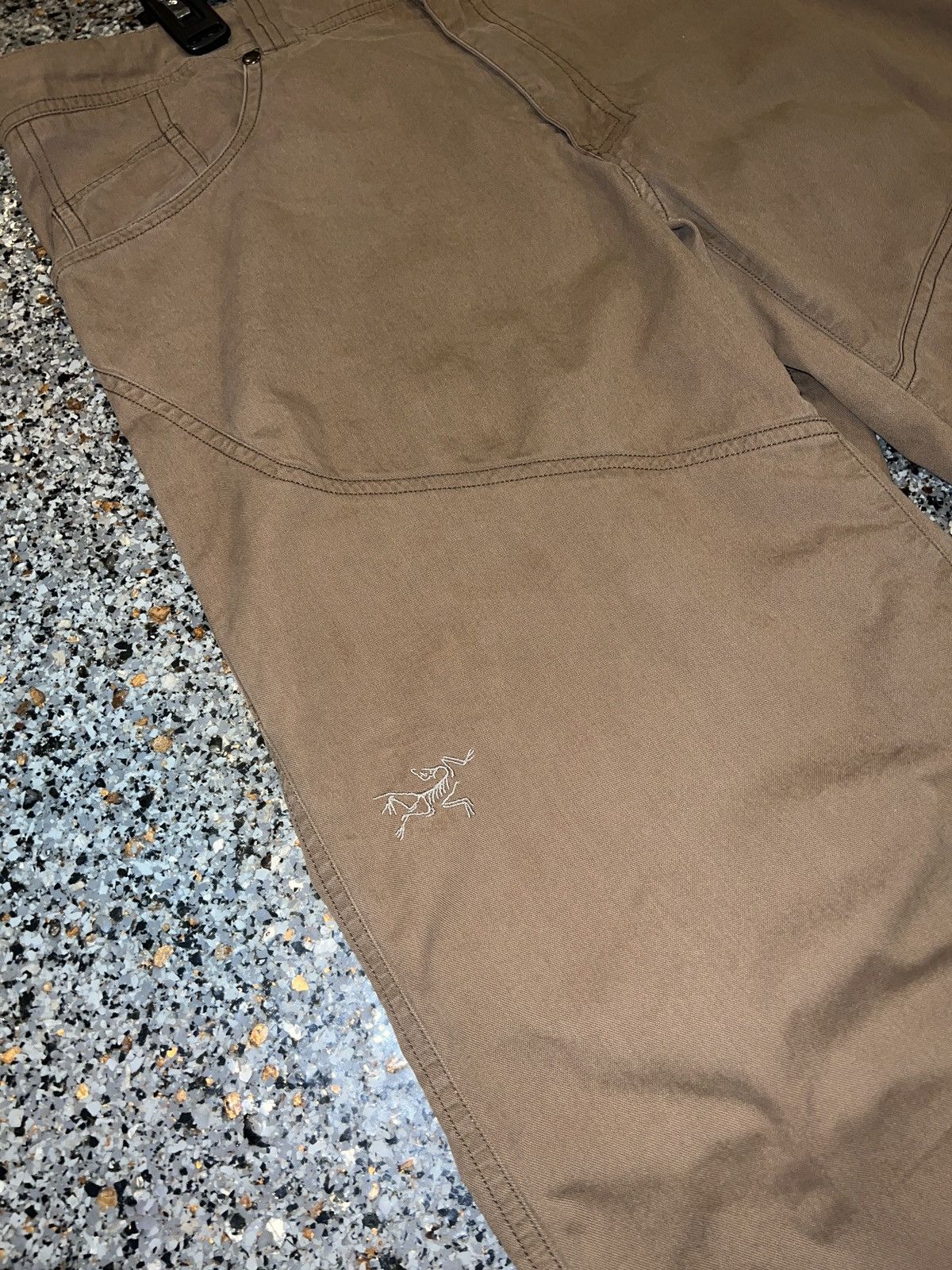 Arc'teryx Arcteryx Brown Pants Men’s Size 30 Size US 30 / EU 46 - 2 Thumbnail