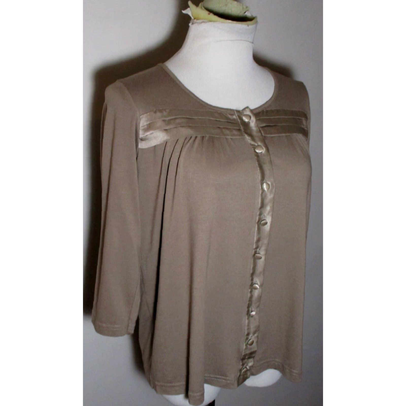 Vintage Entracte Paris Blouse Women Size 3 Taupe Silk Blend Button Size XS / US 0-2 / IT 36-38 - 4 Thumbnail