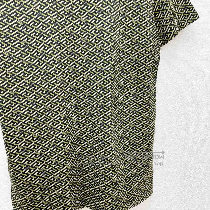 Versace Versace Green Printed Cotton Short Sleeve T-Shirt . Size US L / EU 52-54 / 3 - 5 Thumbnail