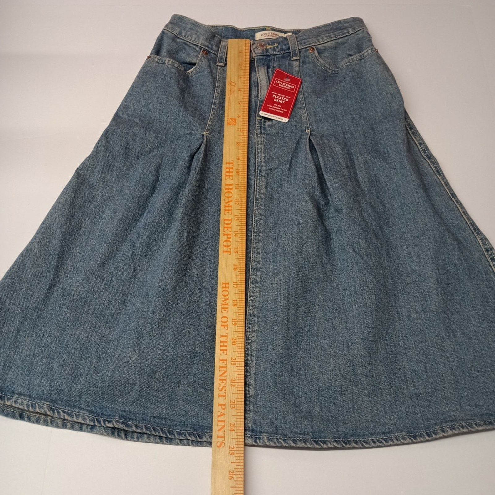 Levi's Levi Strauss Blue Denim Pleated Skirt Women's Size 0 W25 Size 25" / US 0 / IT 36 - 2 Thumbnail