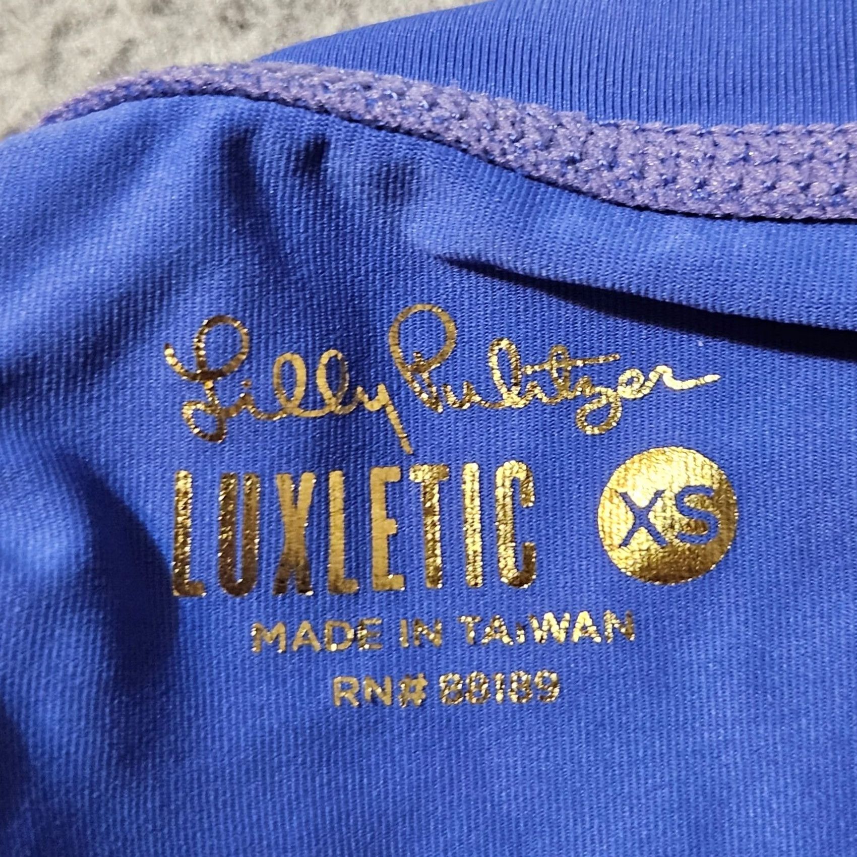 Lilly Pulitzer Lilly Pulitzer Luxletic Top XS Blue Long Sleeve Athletic Lounge Women Size 003784 Size XS / US 0-2 / IT 36-38 - 4 Thumbnail