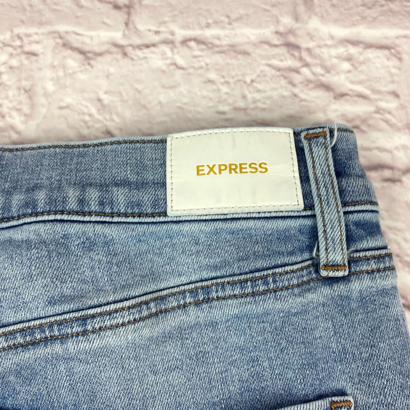 Express Express Jeans Womens Jeans Ankle 10 Blue Distressed Light Wash - Express Size 32" / US 10 / IT 46 - 6 Thumbnail
