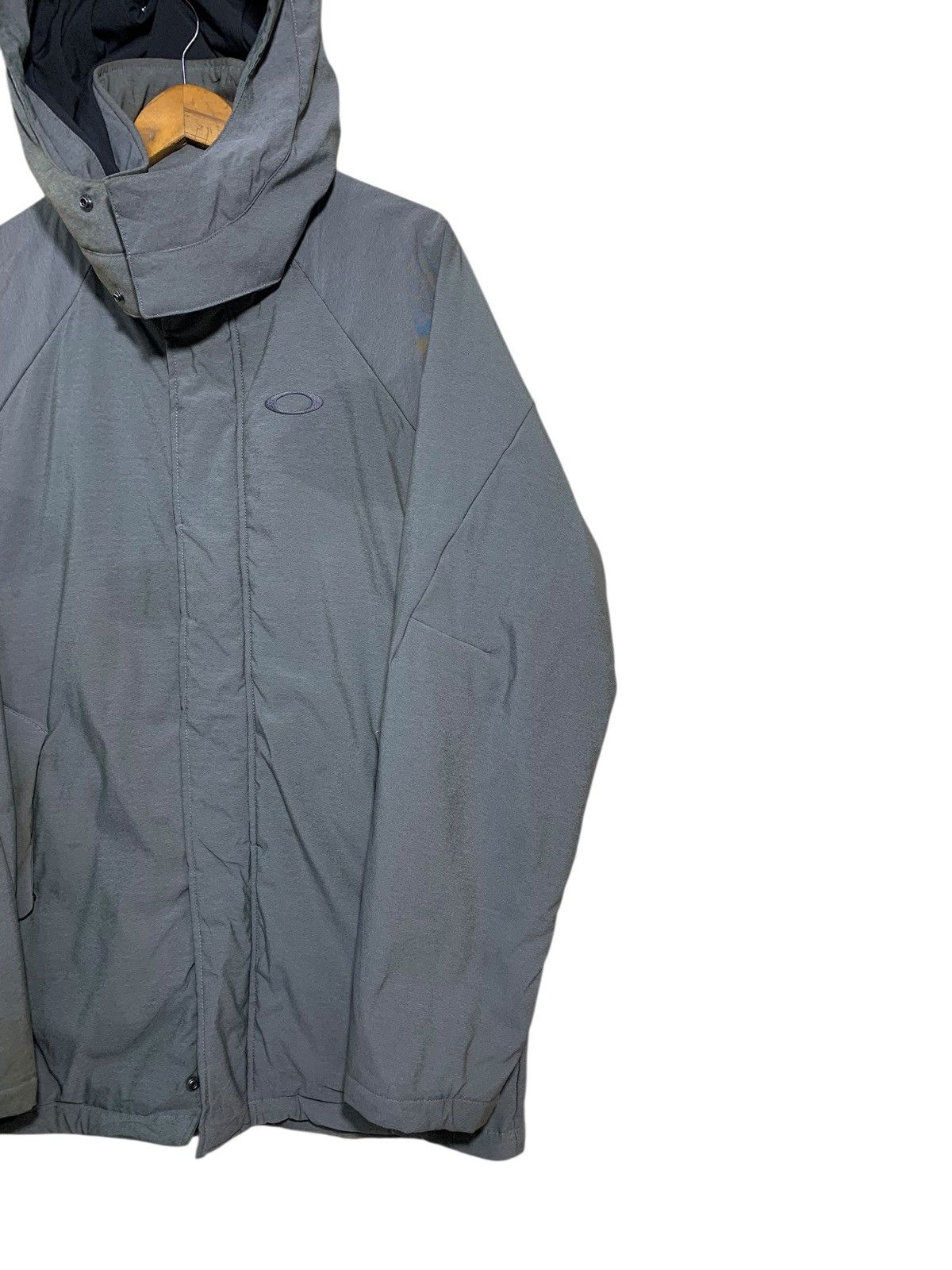 Oakley 🔥OAKLEY PUFFER OUTDOOR GEAR JACKETS GREY Size US XL / EU 56 / 4 - 3 Thumbnail