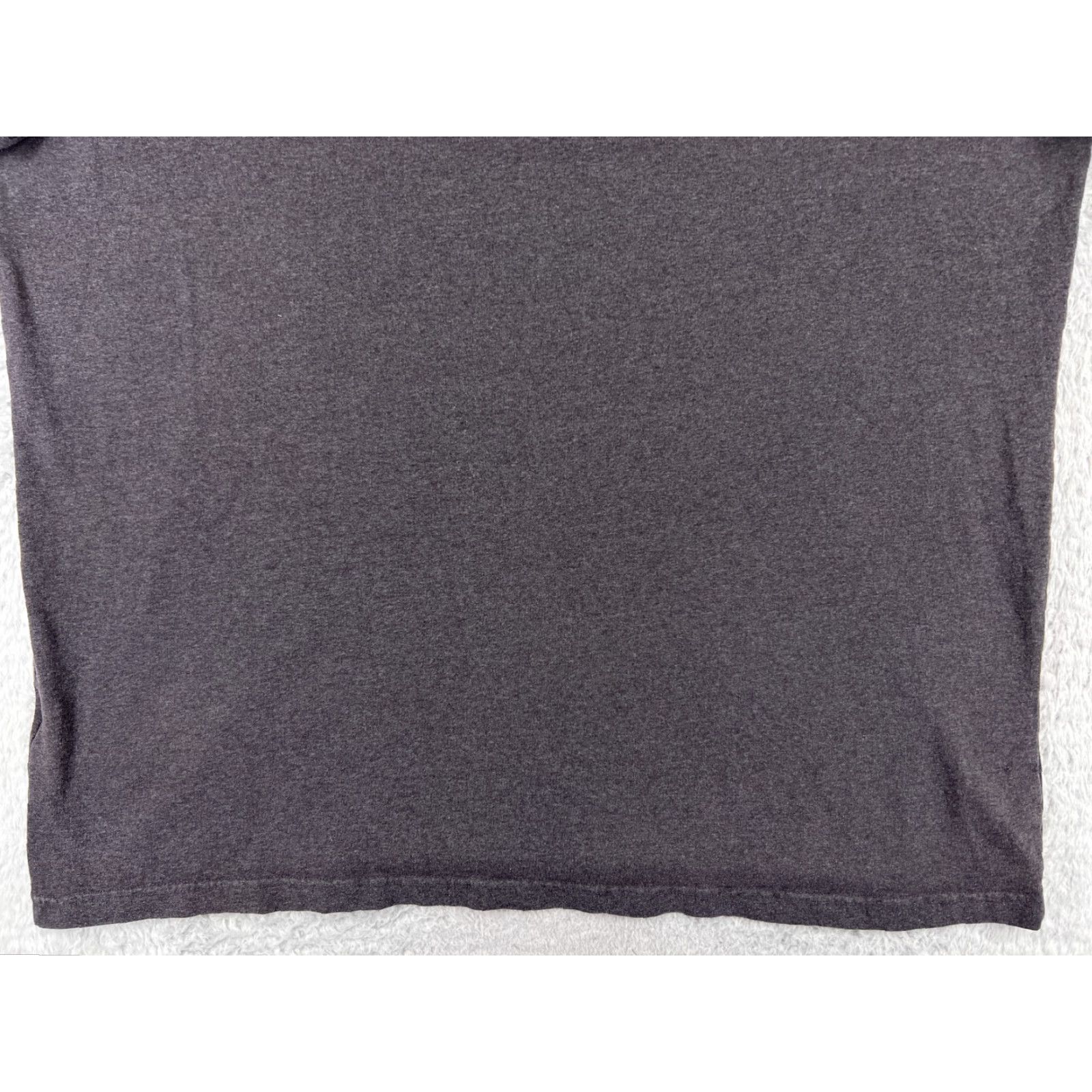Carhartt Carhartt Mens Shirt 2XL Tall Gray Short Sleeve Crew Cotton Blend Pocket Size US XXL / EU 58 / 5 - 6 Thumbnail
