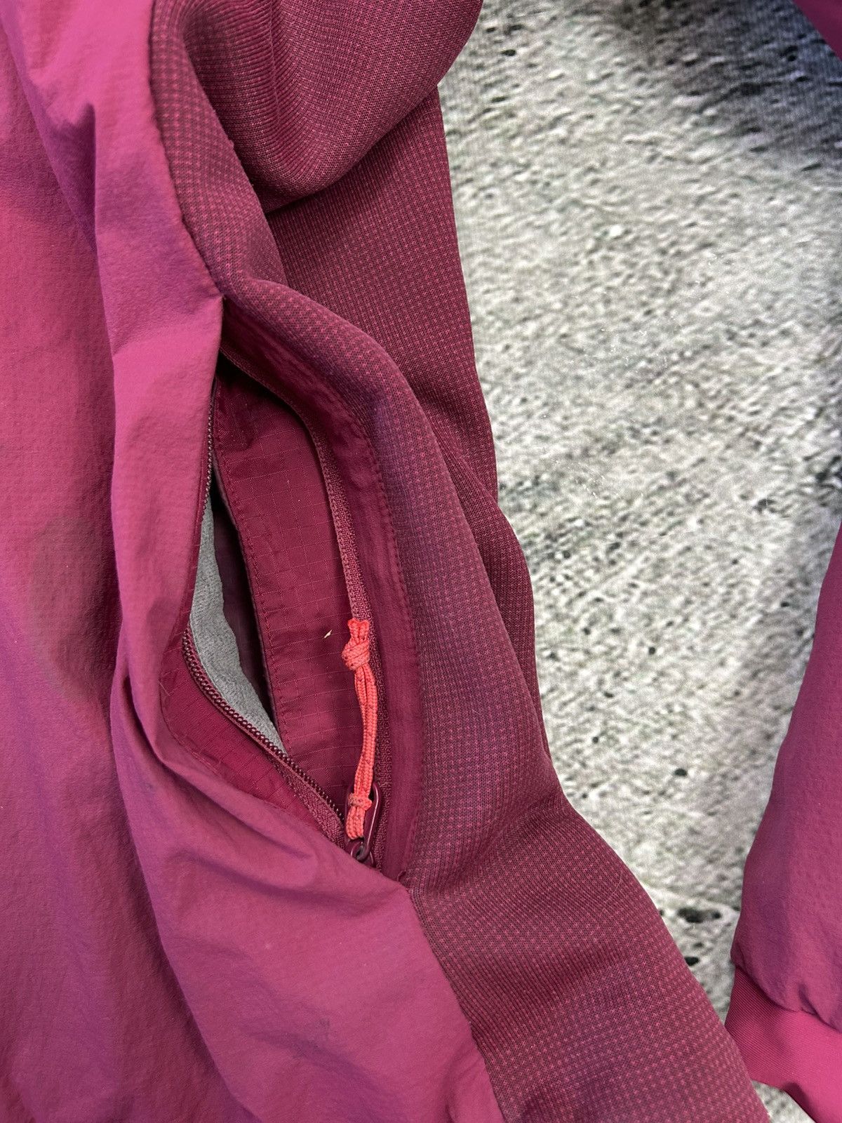 Arc'teryx Arc’teryx jacket pink Atom LT Size S / US 4 / IT 40 - 9 Thumbnail