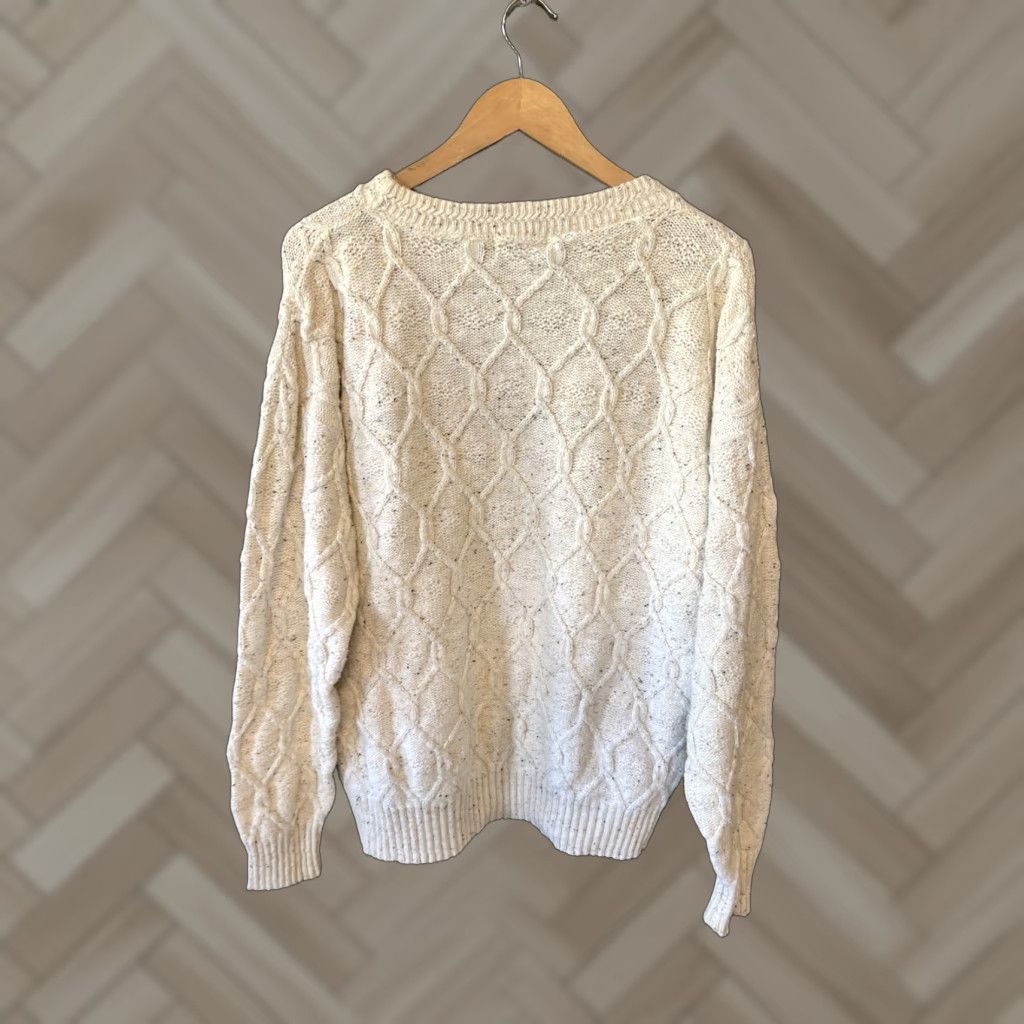 Vintage VINTAGE Saddlebred Womens Ivory Knit Sweatshirt Long Sleeve Pullover Size M Ivory Pullover Knit Sweatshirt Women M Vintage Saddlebred Size M / US 6-8 / IT 42-44 - 1 Thumbnail