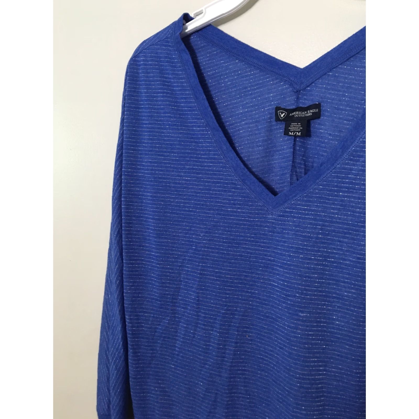 American Eagle Outfitters American Eagle Outfitters Blouse Shirt V-Neck Long Sleeve Striped Blue Glitter Silver Thread M Adults Womens Size M / US 6-8 / IT 42-44 - 2 Thumbnail