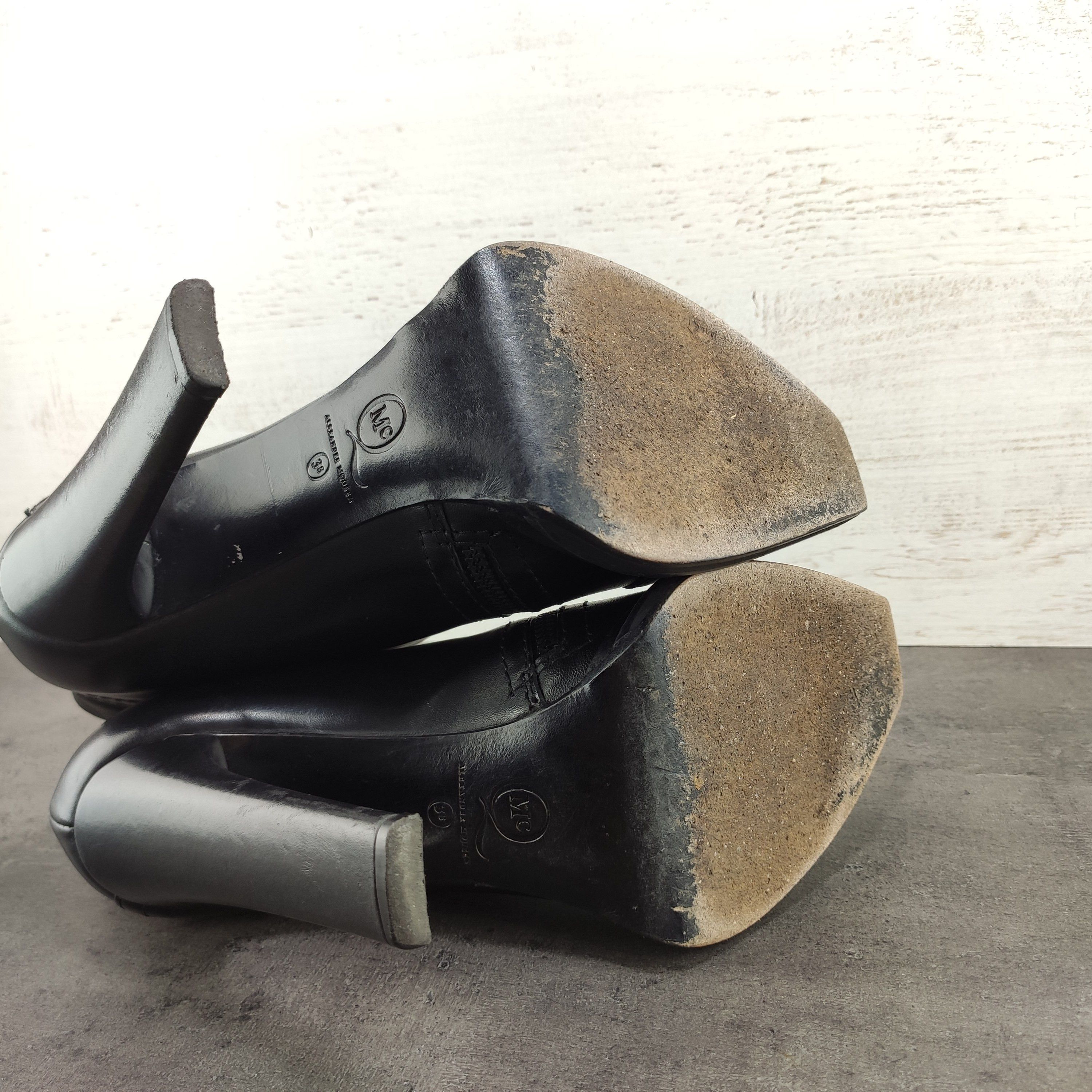 Alexander McQueen Alexander McQueen Black Leather Boots Sz 38 Size US 8 / IT 38 - 6 Thumbnail