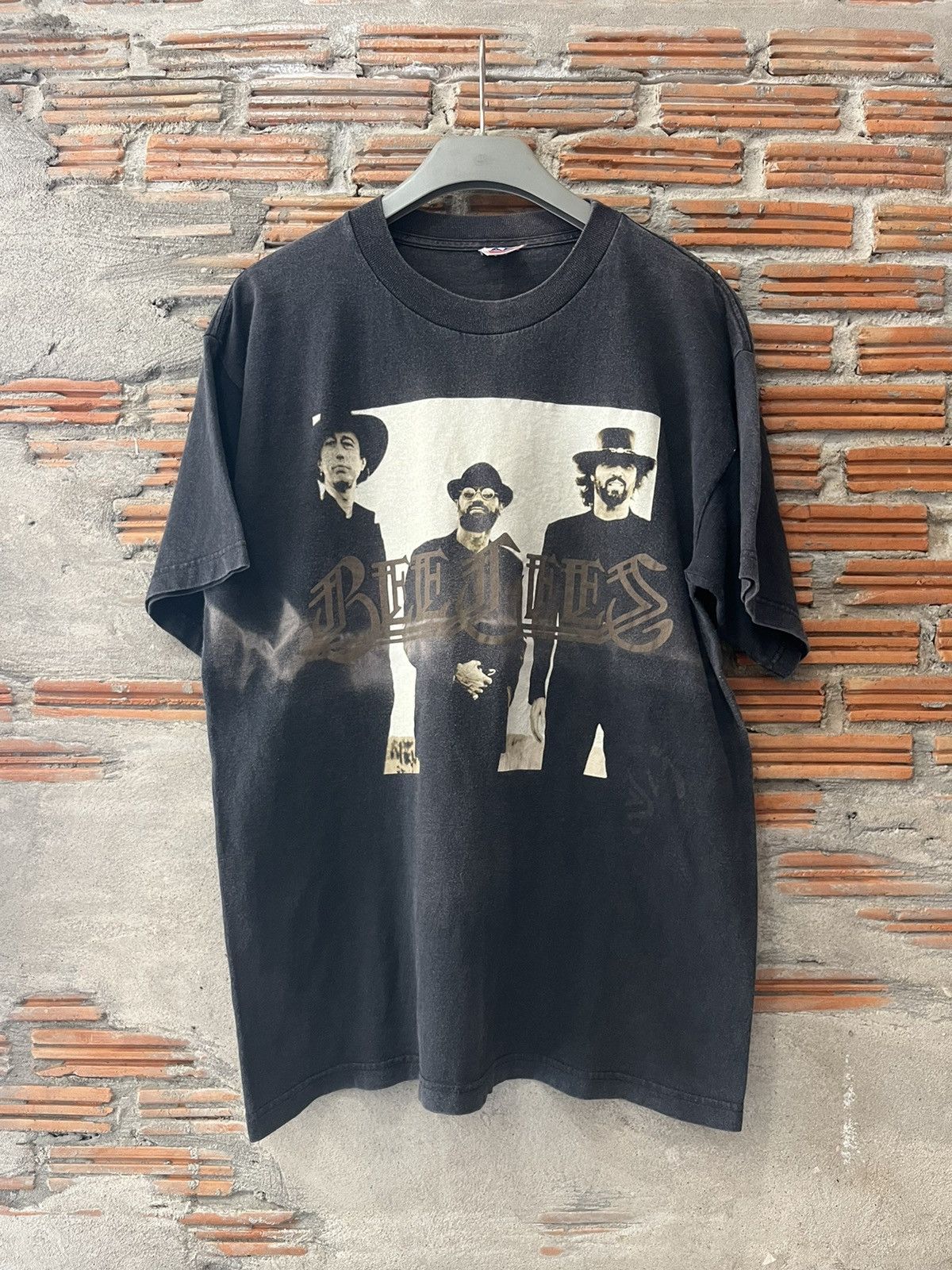 Band Tees Vtg BEE GEES One Night Only in LAS VEGAS 1997’s Tour Tshirt Size US L / EU 52-54 / 3 - 2 Thumbnail