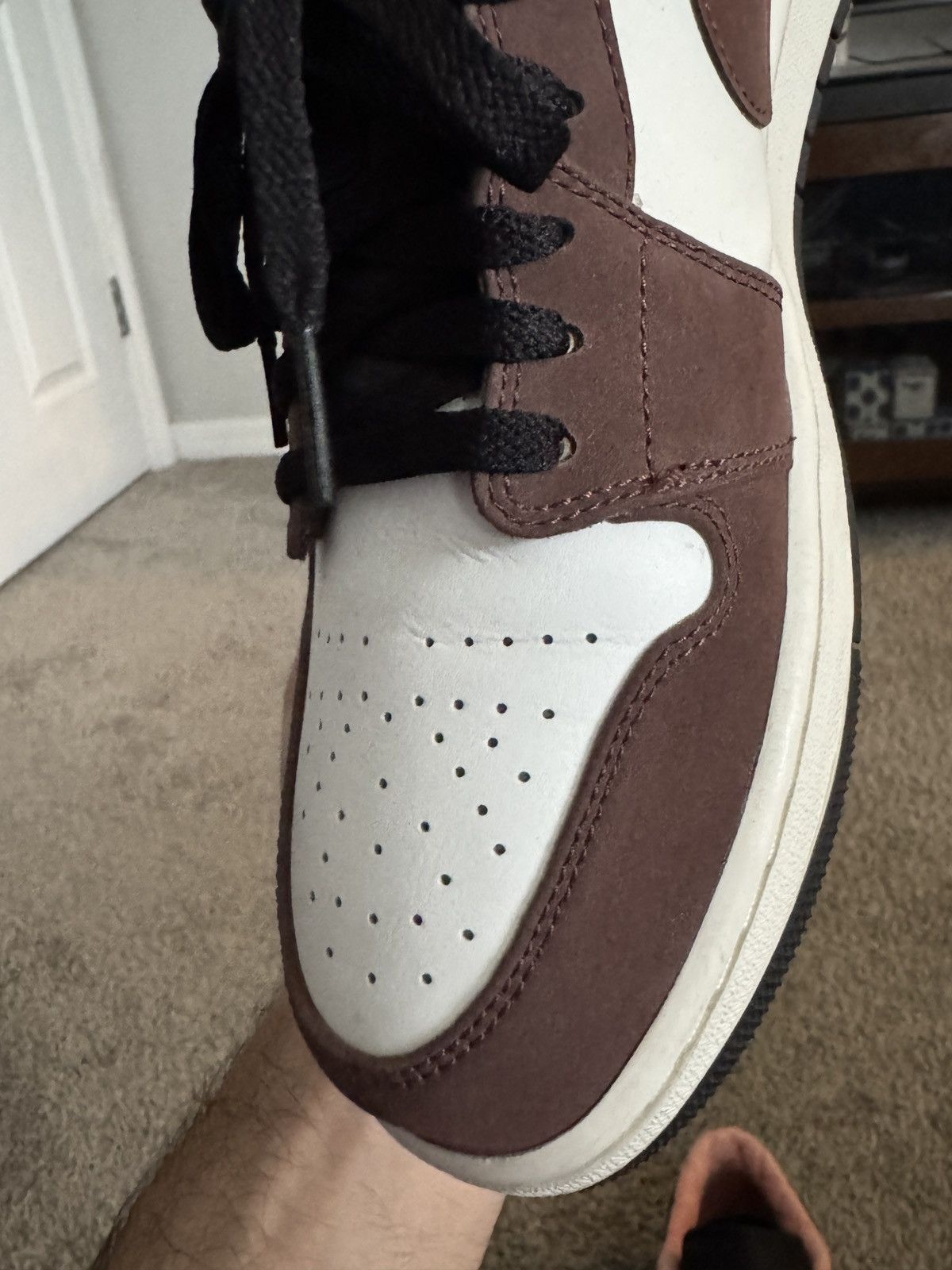 Jordan Brand Jordan 1 Low Mocha Size US 11 / EU 44 - 11 Thumbnail