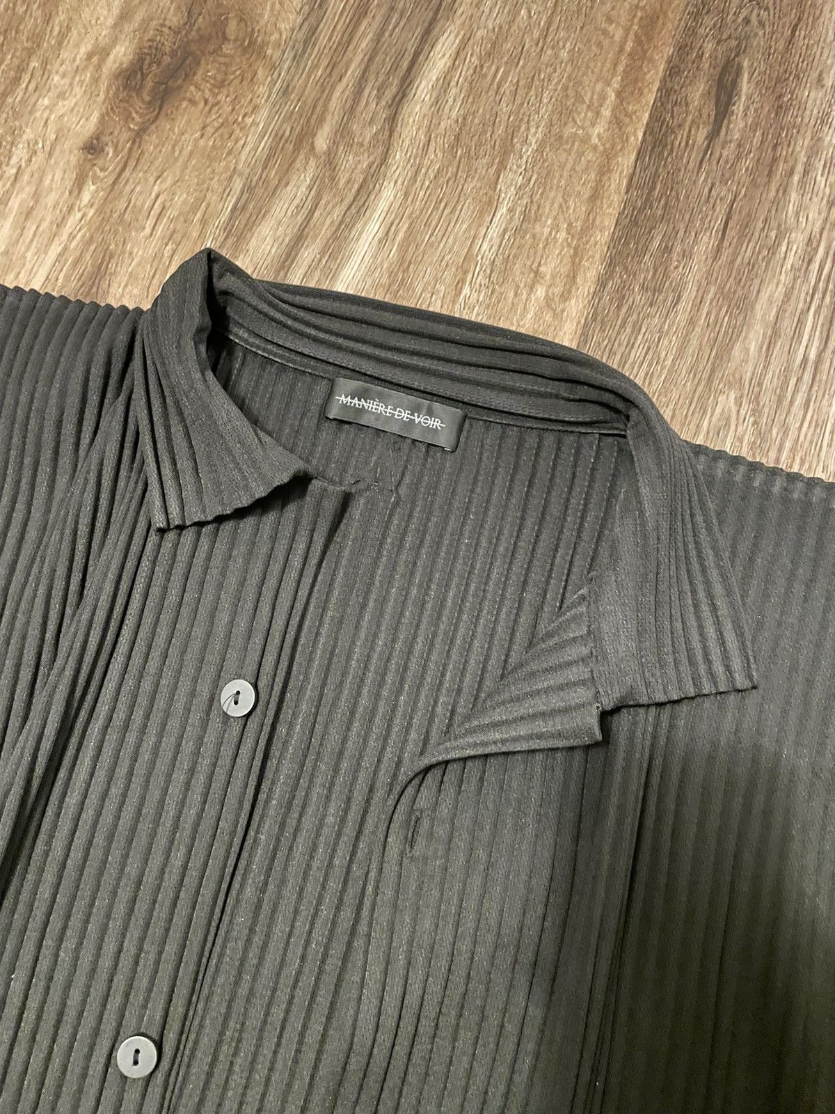 Maniere De Vior Maniere De Voir Black Pleated Button Shirt Size US L / EU 52-54 / 3 - 7 Thumbnail