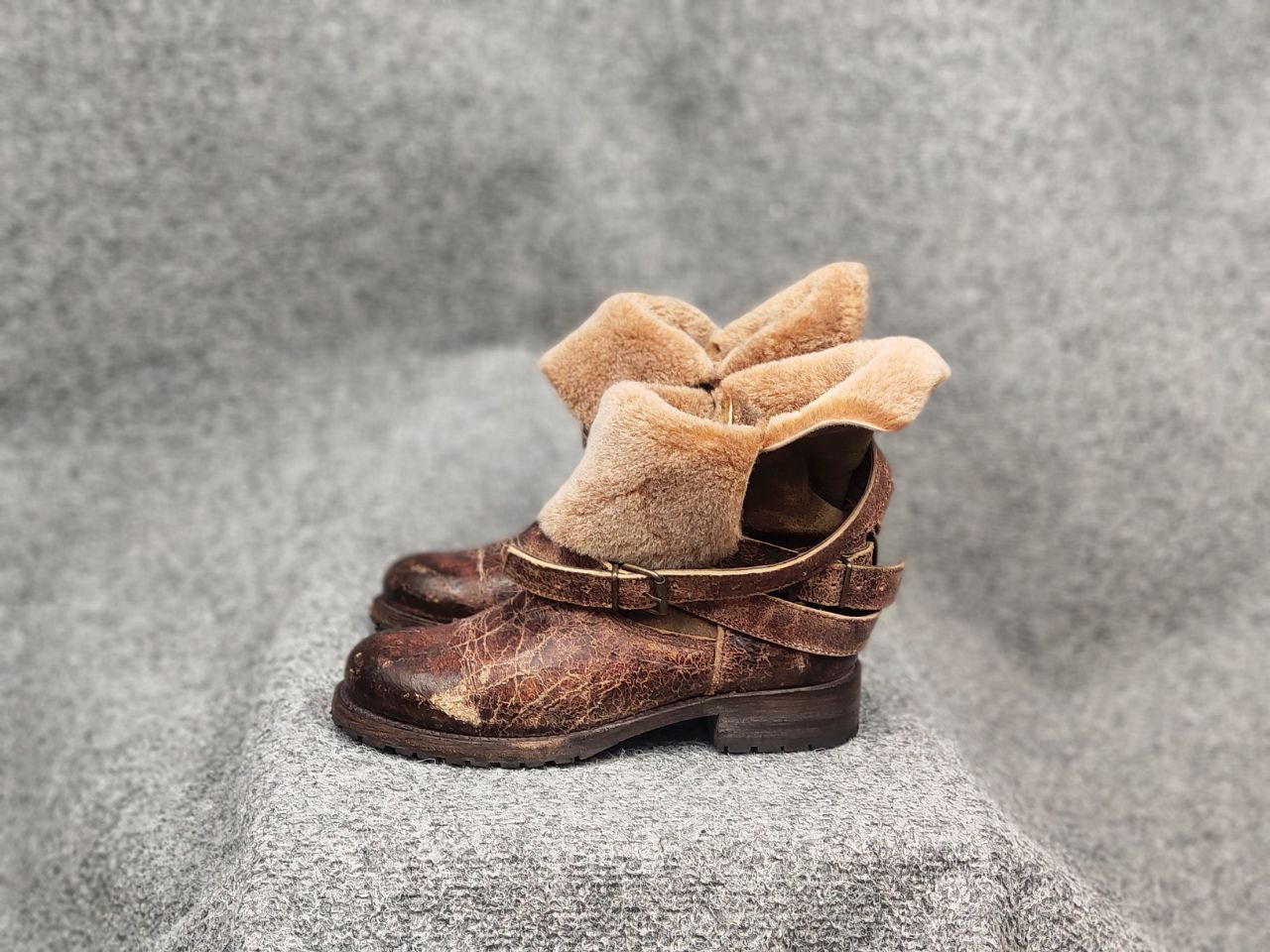 Sendra Sendra handmade design Ankle Brown Leather Womens fur boots Size US 7 / IT 37 - 10 Thumbnail