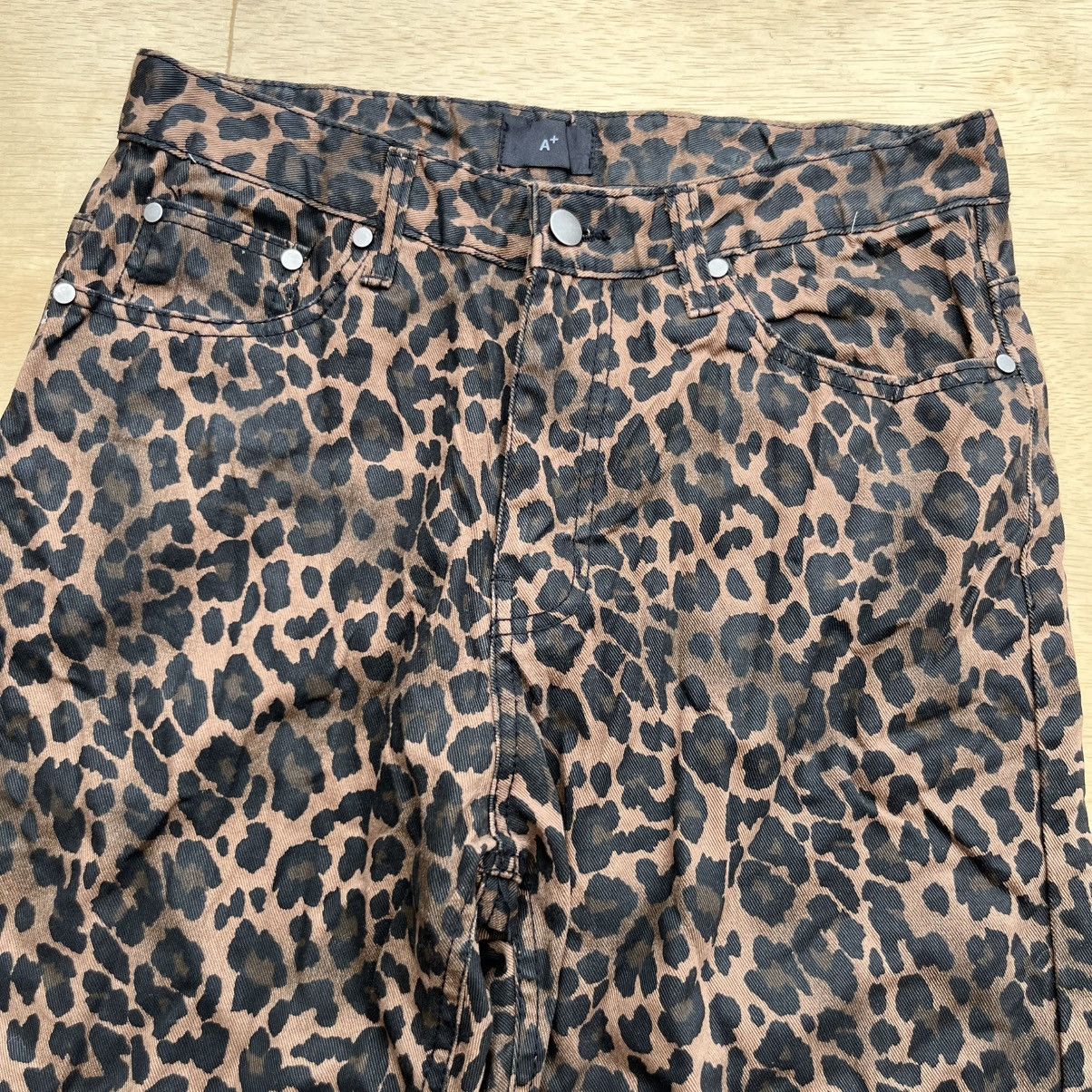 Hysteric Glamour A+ LEOPARD CAMO CASUAL COTTON REGULAR FIT Size US 31 - 2 Thumbnail