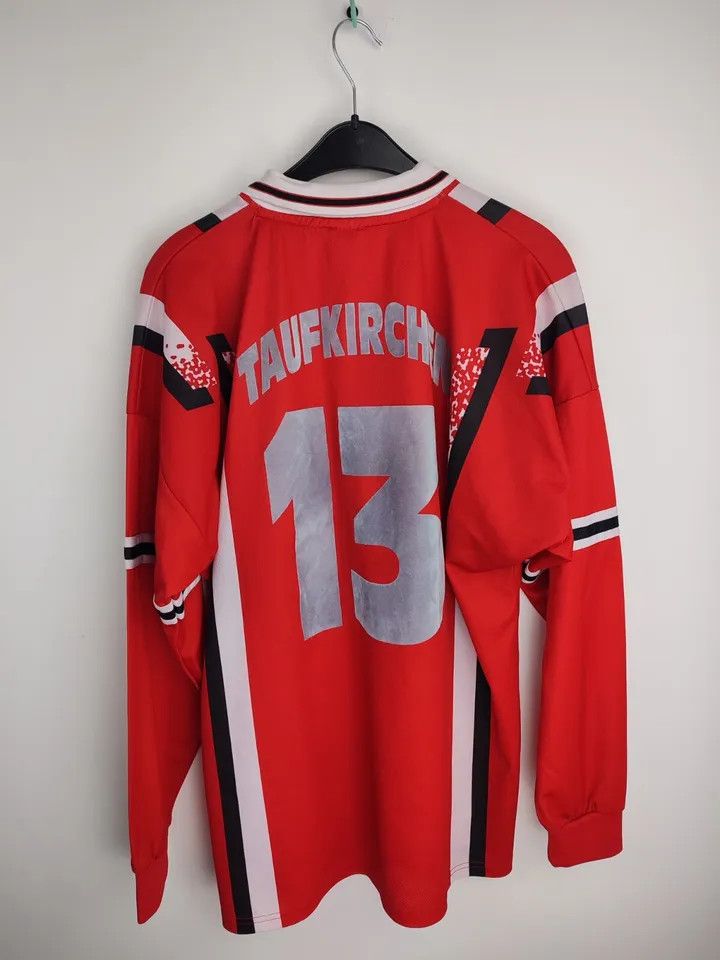 Vintage Rare Vintage Spvgg Unterhaching # Taufkirchen FOOTBALL Size US XL / EU 56 / 4 - 12 Thumbnail