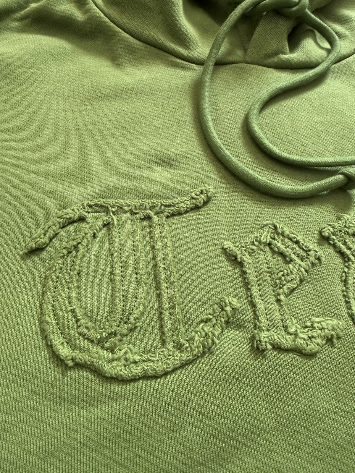 DENIM TEARS Denim Tears Cut Logo Hoodie Green Large Size US L / EU 52-54 / 3 - 4 Thumbnail