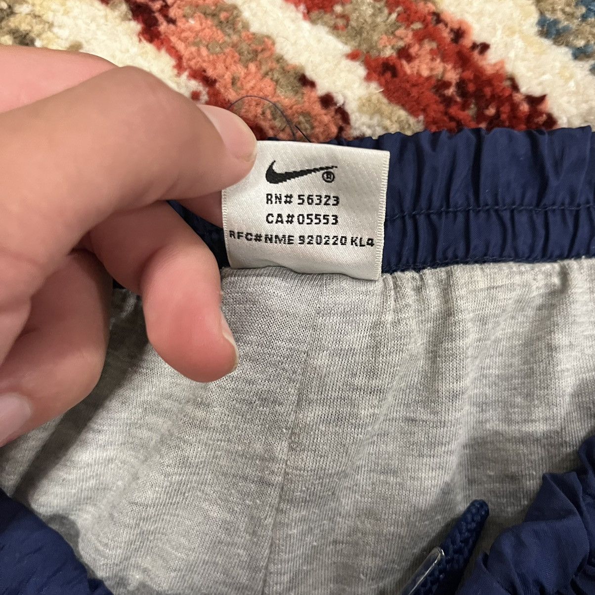 Nike × Nike ACG × Vintage VTG 90s Nike Nylon Track Pants Size US 32 / EU 48 - 4 Thumbnail