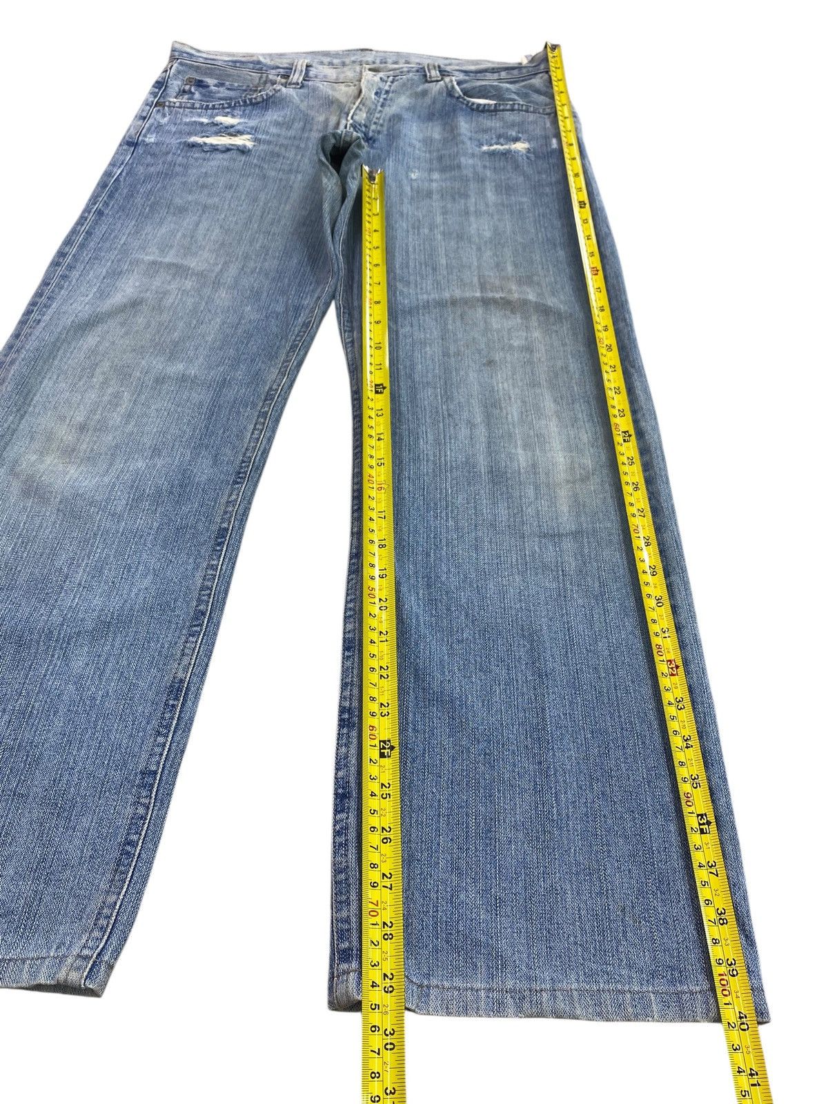 Uniqlo Uniqlo Faded Blue Wash Ripped Style Loose Jeans Size US 36 / EU 52 - 11 Thumbnail