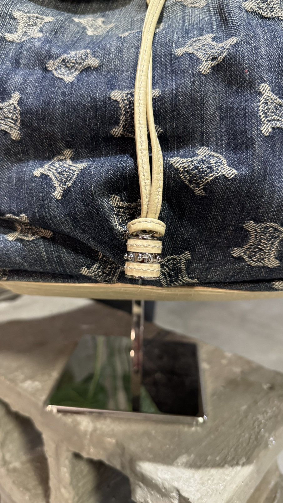 Celine Céline Celine Blue Triomphe Denim Tote Bag White Size ONE SIZE - 6 Thumbnail