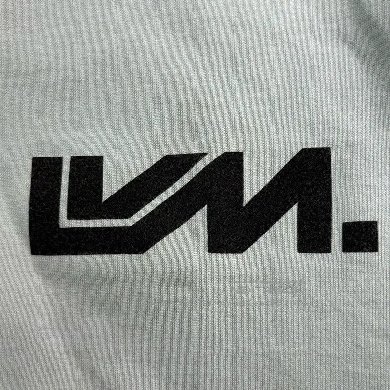 Louis Vuitton Louis Vuitton Beige monogram logo stitching long sleeves Size US L / EU 52-54 / 3 - 8 Thumbnail