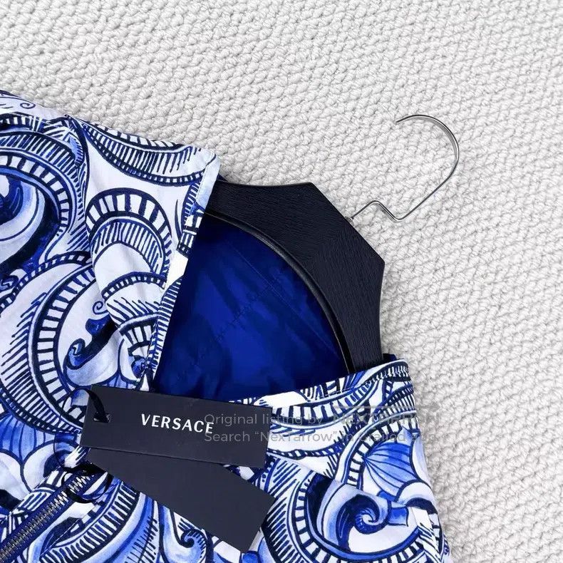 Versace Versace Main line double wear baroque wave full logo print Size US XL / EU 56 / 4 - 4 Thumbnail