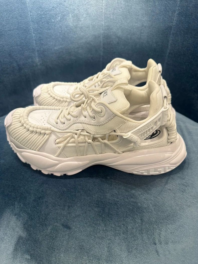 Versace Versace Hollow low-top casual shoes Size US 9 / EU 42 - 7 Thumbnail