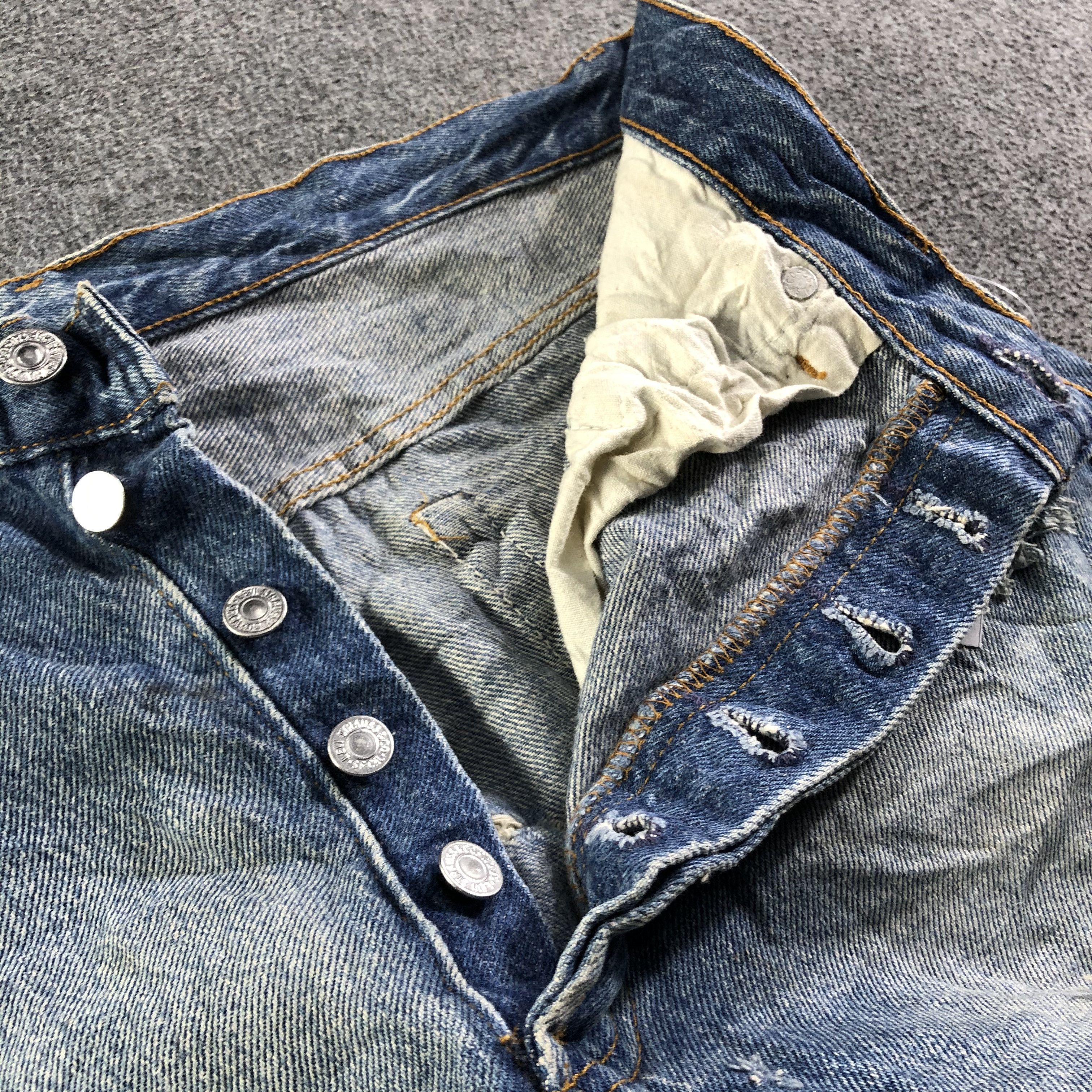 Levi's × Vintage Vintage Levis 501 Jeans-J4575 Size 32" / US 10 / IT 46 - 7 Thumbnail