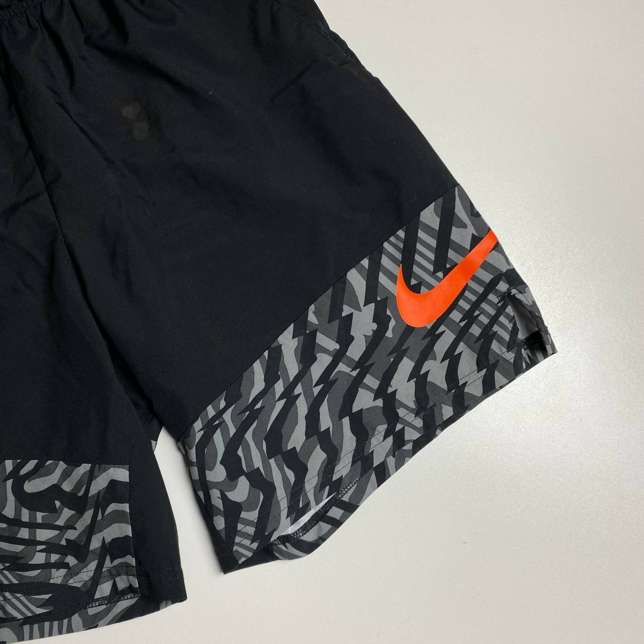 Nike Nike big logo short Size:M Size US 32 / EU 48 - 4 Thumbnail
