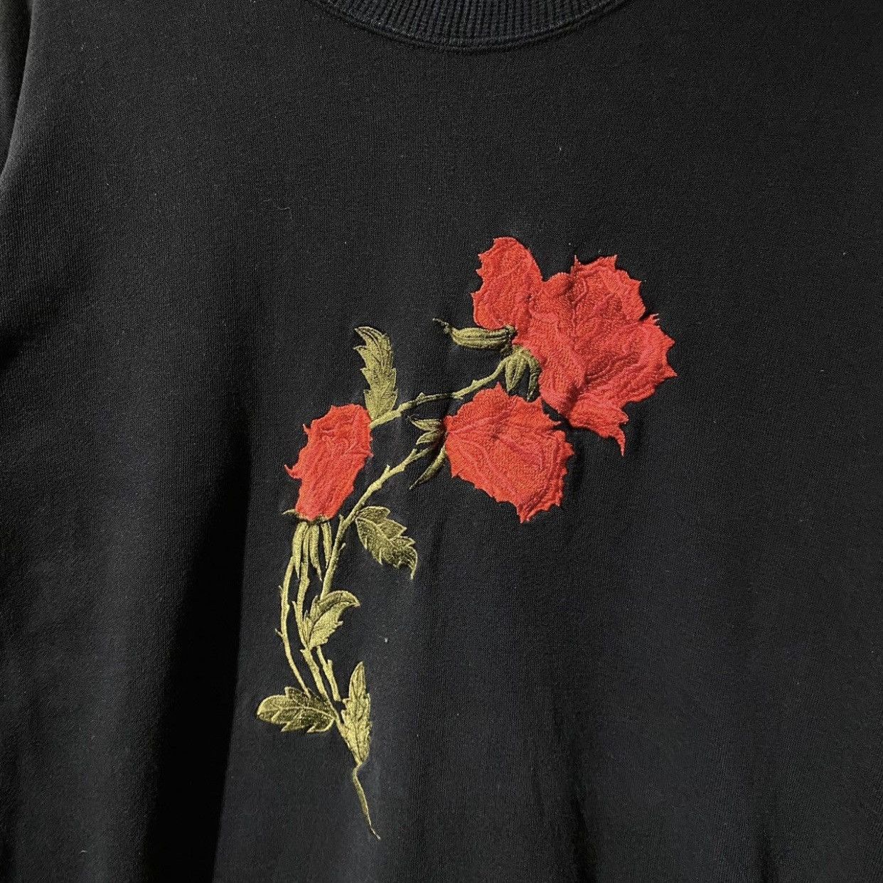 Hysteric Glamour Hysteric Glamour Embroidered Big Rose Sweatshirts Size US L / EU 52-54 / 3 - 3 Thumbnail