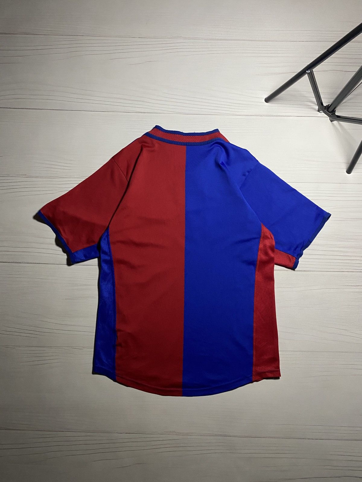 Nike Vintage NikeFC Basel 2002/04 home soccer jersey Switzerland Size US S / EU 44-46 / 1 - 2 Thumbnail